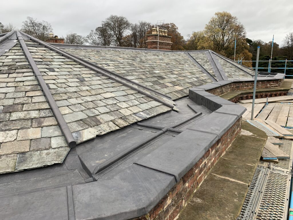 Parapet Roofs with Box Gutters