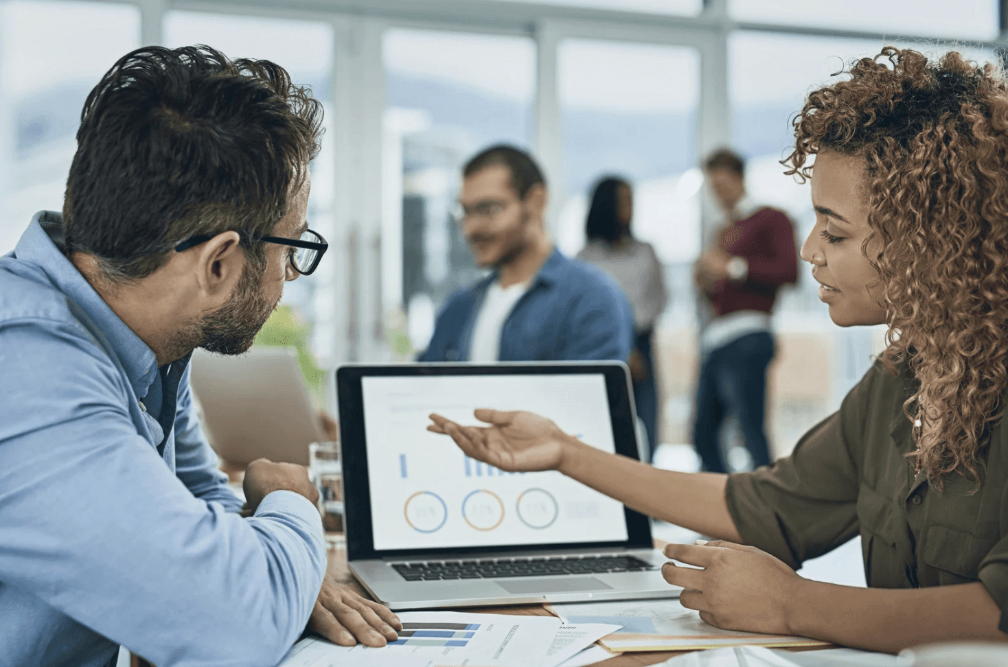 Amazon sellers reviewing Q4 campaign performance data and adjusting PPC strategy for January post-holiday season