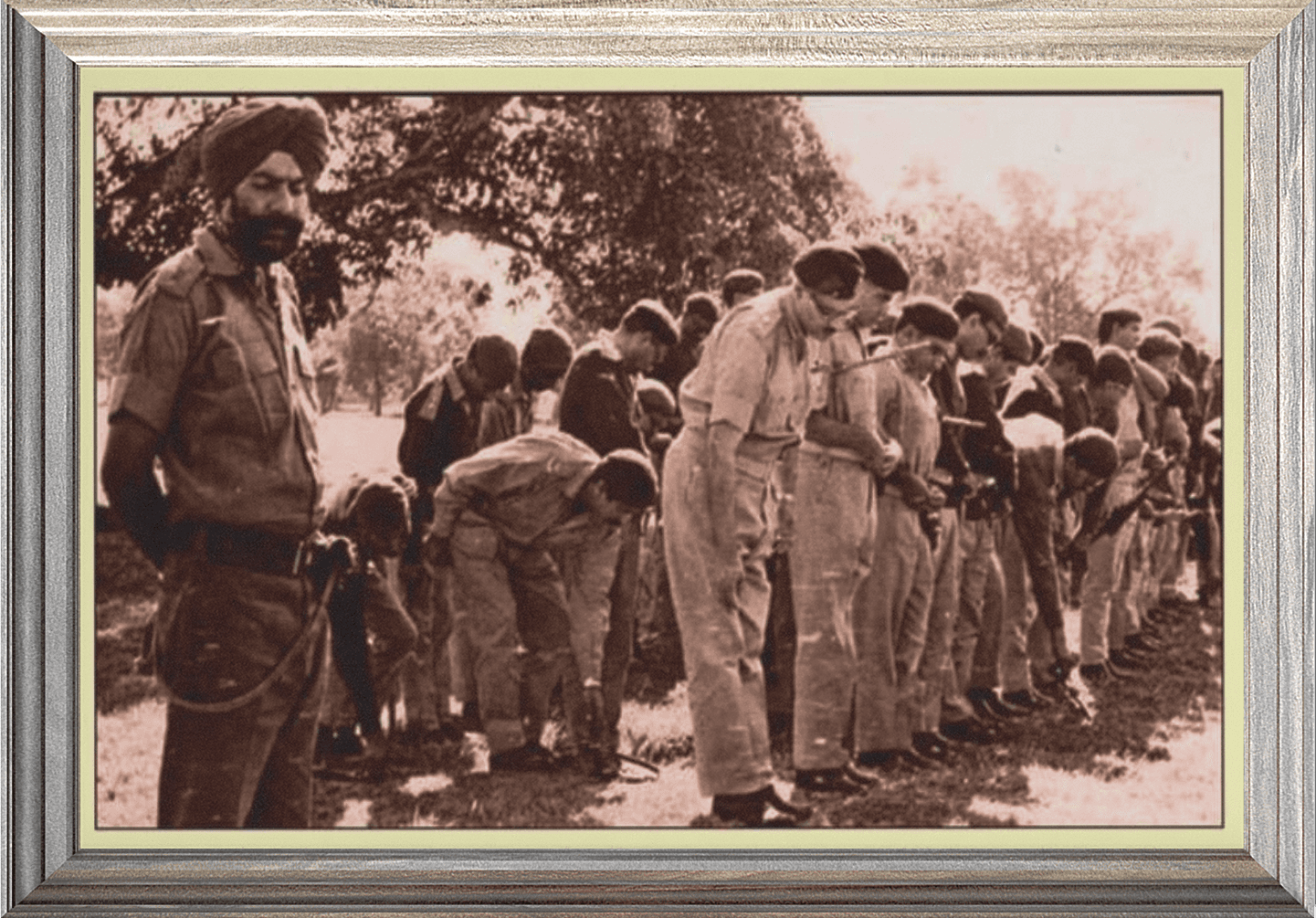 Major Sirinder RAJ Singh, receiving, surrender of arms, from the Pakistani Chief of Army Staff