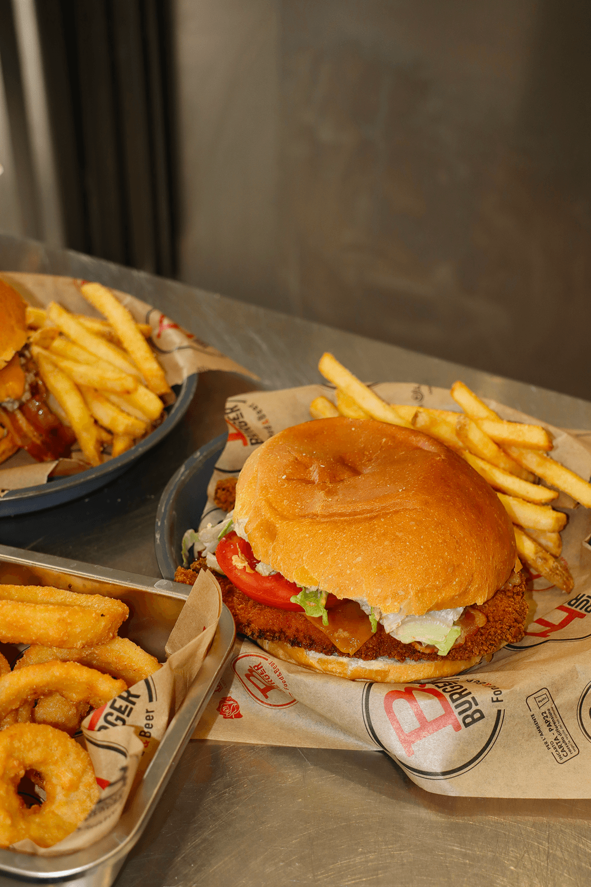 Foto prodotto su sfondo neutro per IGI AMA, realizzata da Aura Studio, agenzia di comunicazione di Genova: scatti professionali con editing accurato per valorizzare i dettagli dei capi.