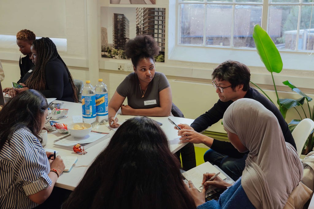A view of the top of the eiffel tower