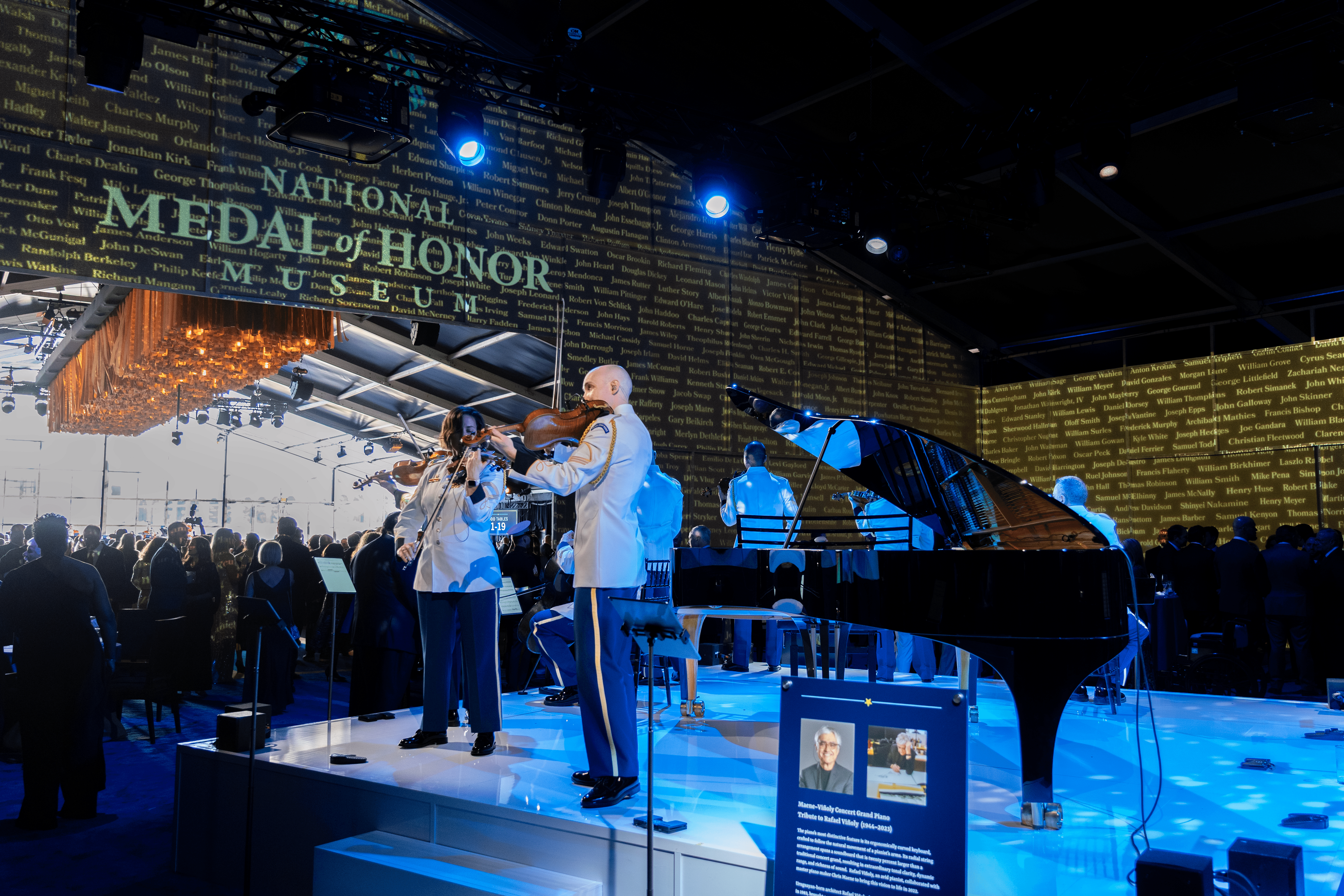 The President’s Own United States Marine Chamber Orchestra with Maene–Viñoly Concert Grand Piano