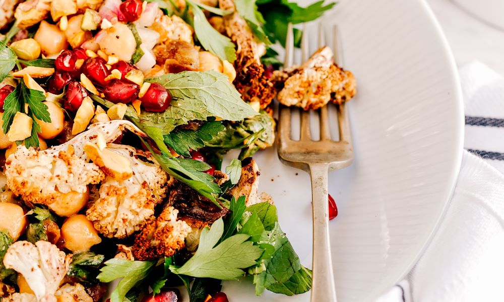 Insalata con cavolfiore e melograno