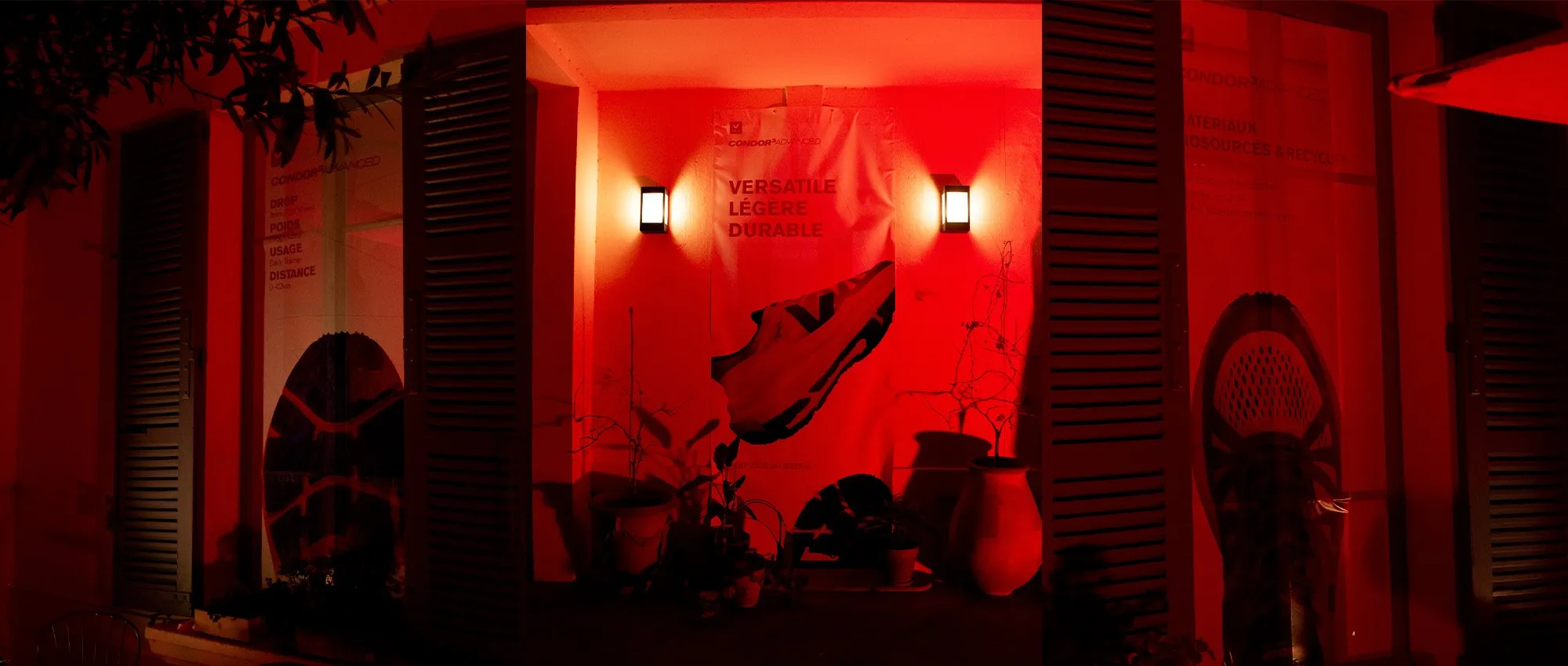 Habillage lumineux rouge et vitrophanie événementielle sur la façade du restaurant bistronomique Bèou Bistrot à Avignon.
