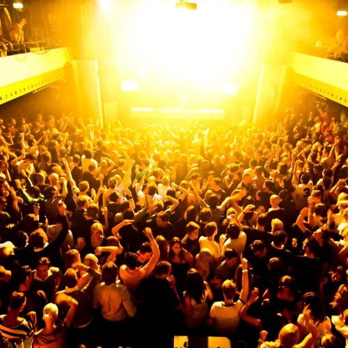 阿姆斯特丹夜生活与俱乐部 + 免费饮品门票