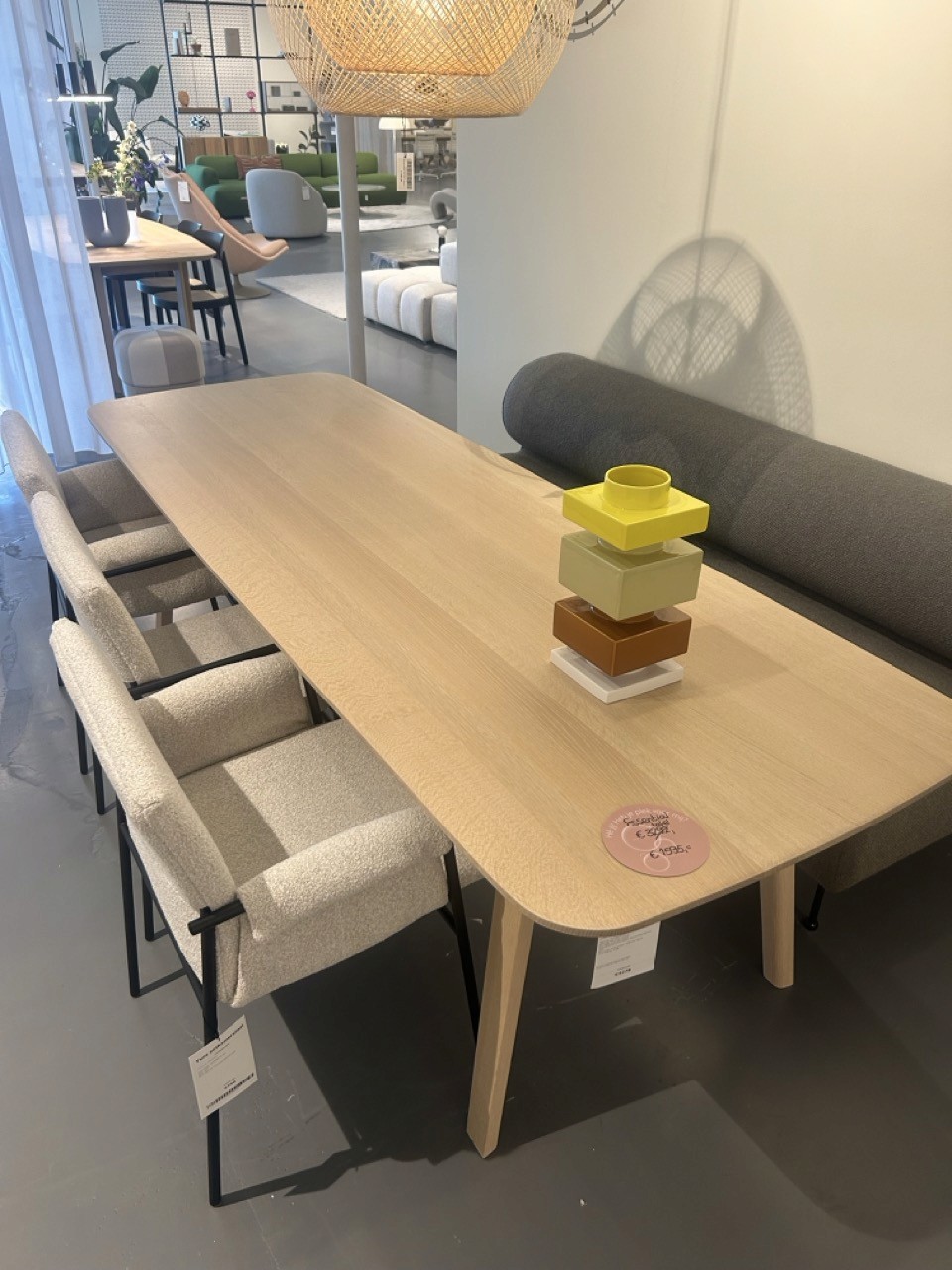 Around coffee table zwart