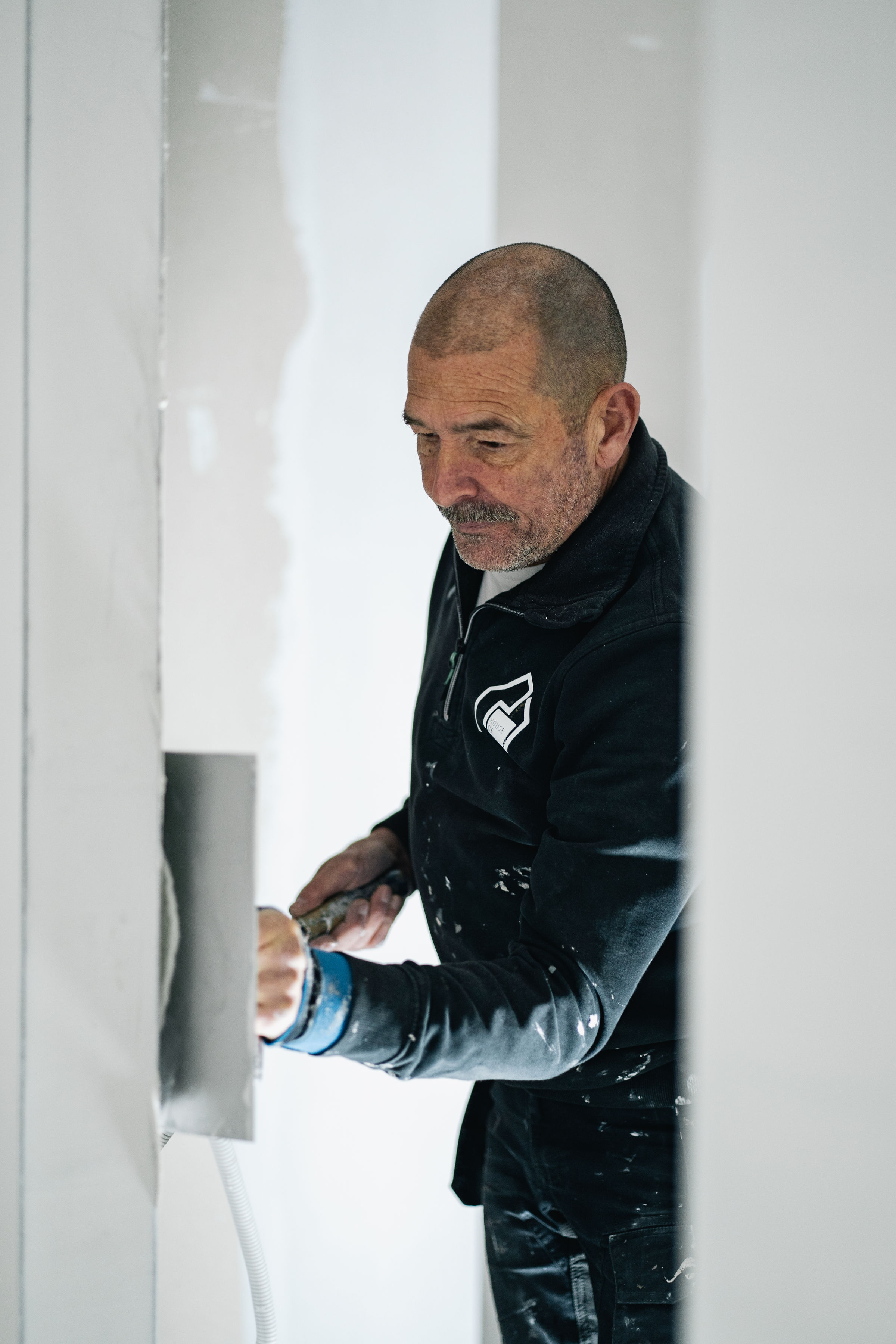 uitplakken van muren hubley woning