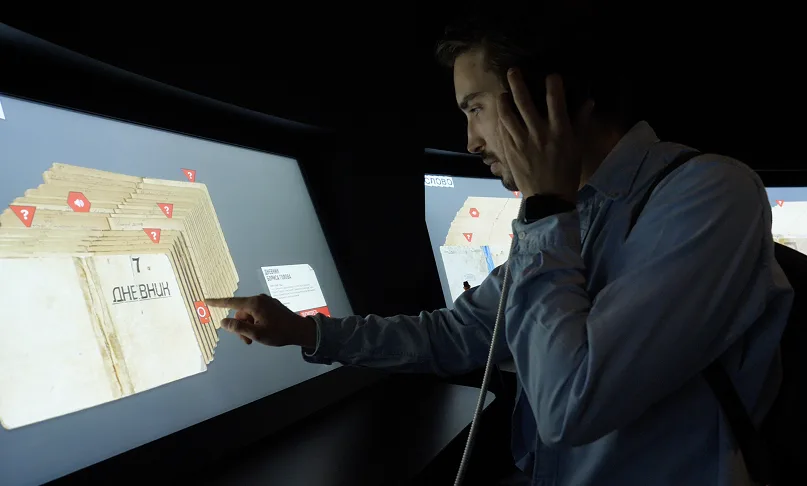 Museum interactive archive installation — content strategy and visitor experience by Boris Kislitsin