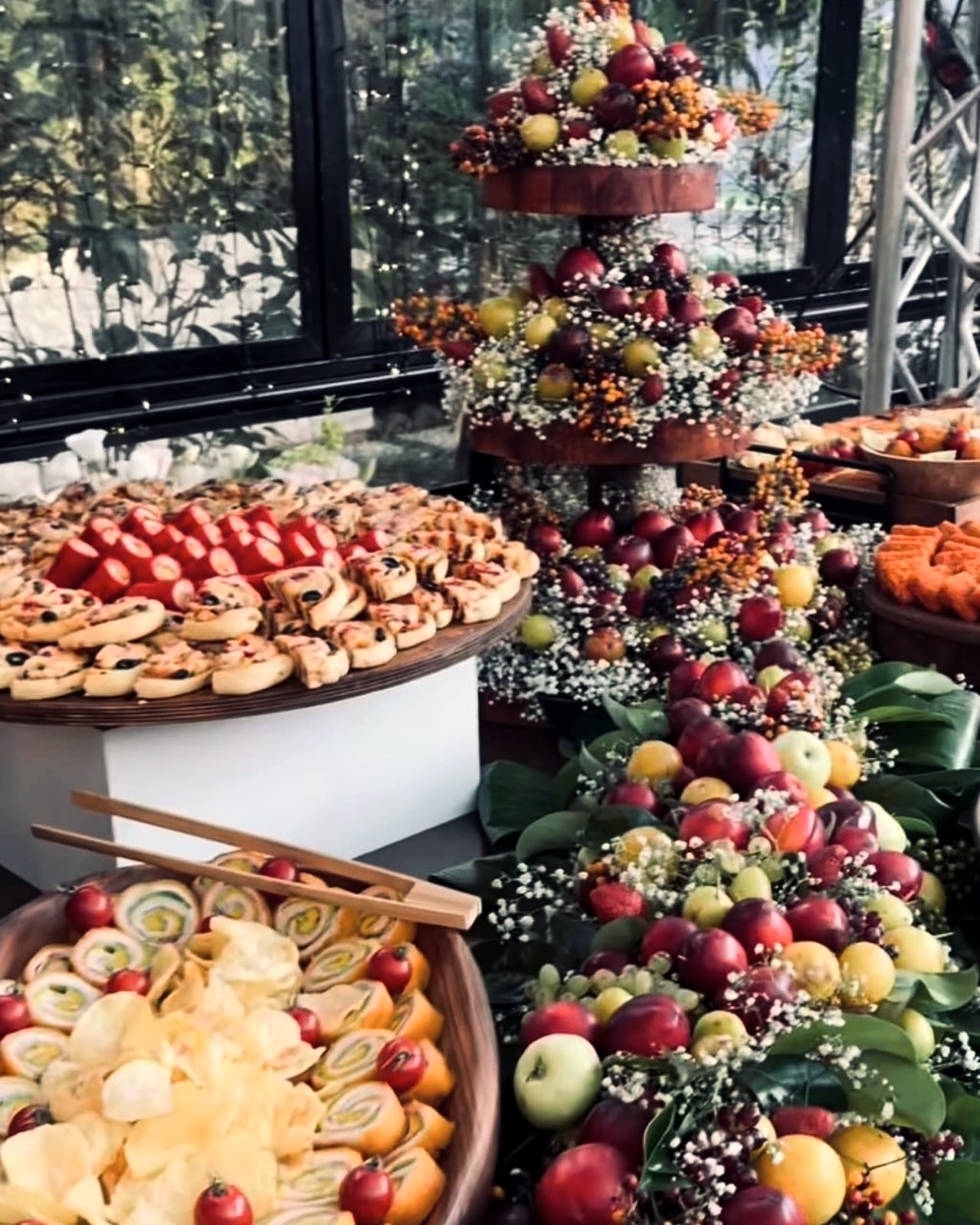 Fruit styling: The fruit cascade