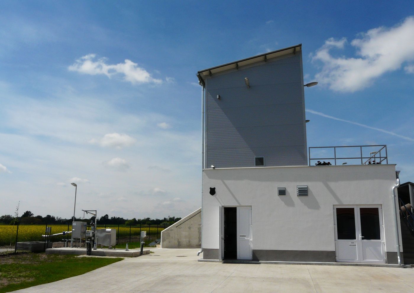 Blower house and plant building at the Székkutas wastewater treatment plant, Hungary