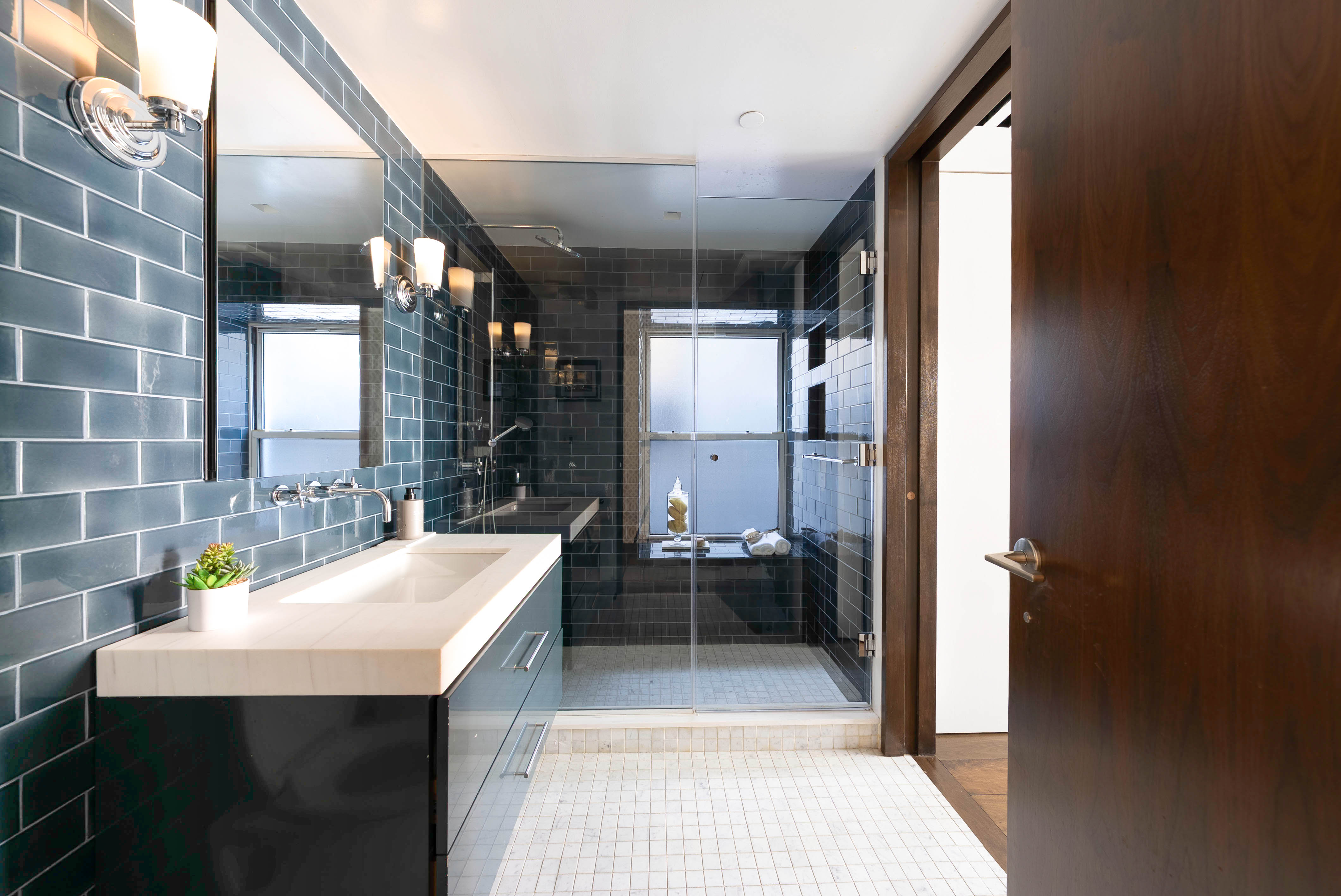 347 W Broadway 6