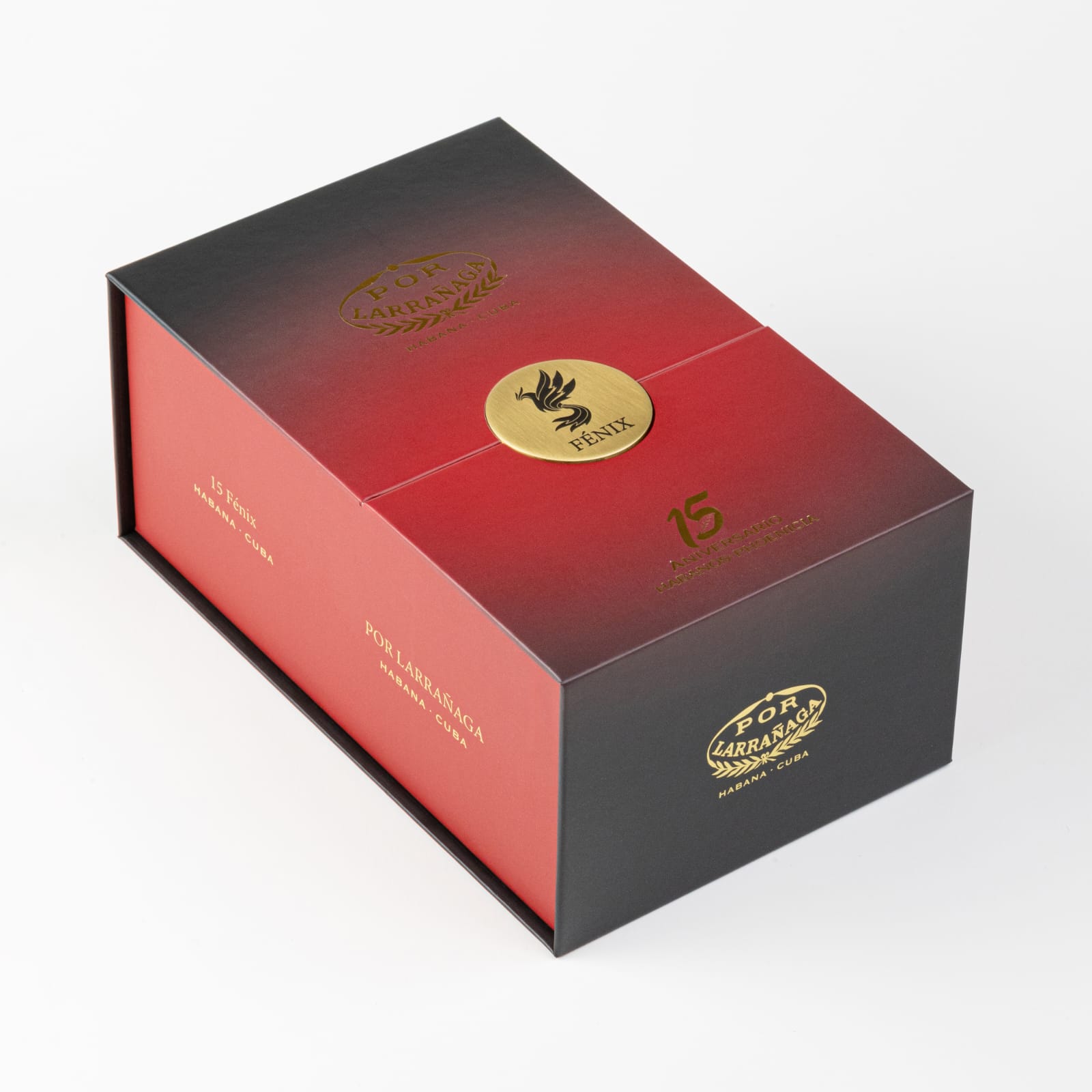 TWO FLAP BOX WITH MAGNETIC CLOSURE