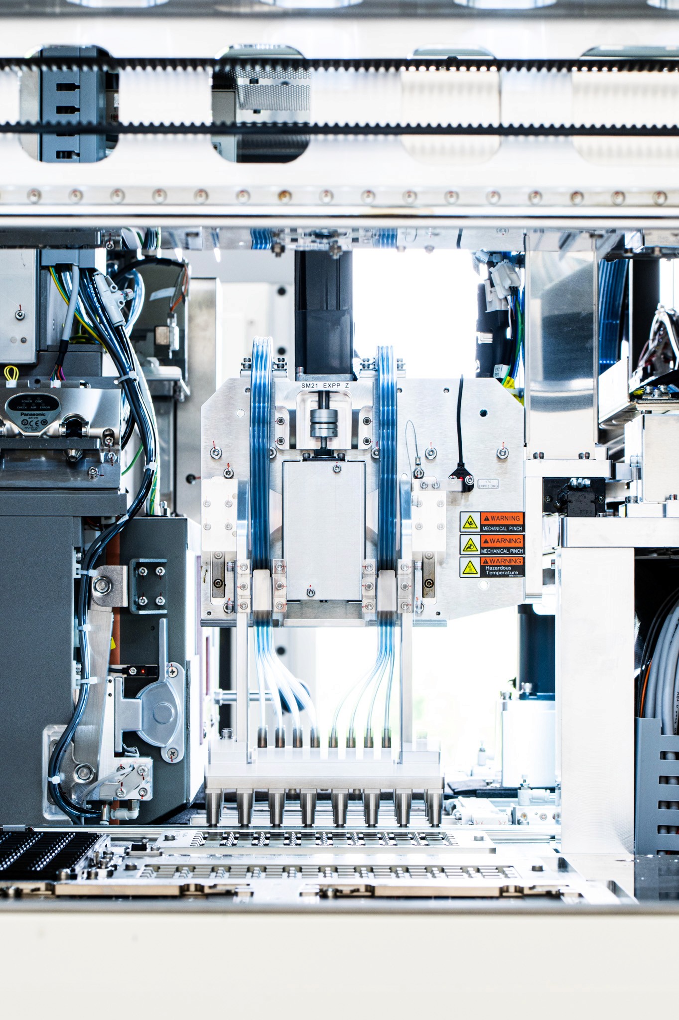 Echipament ATE avansat pentru testarea circuitelor integrate