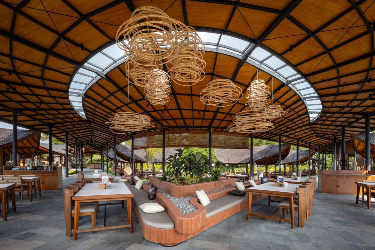Melasti Arcade — commercial retail center near Melasti Beach