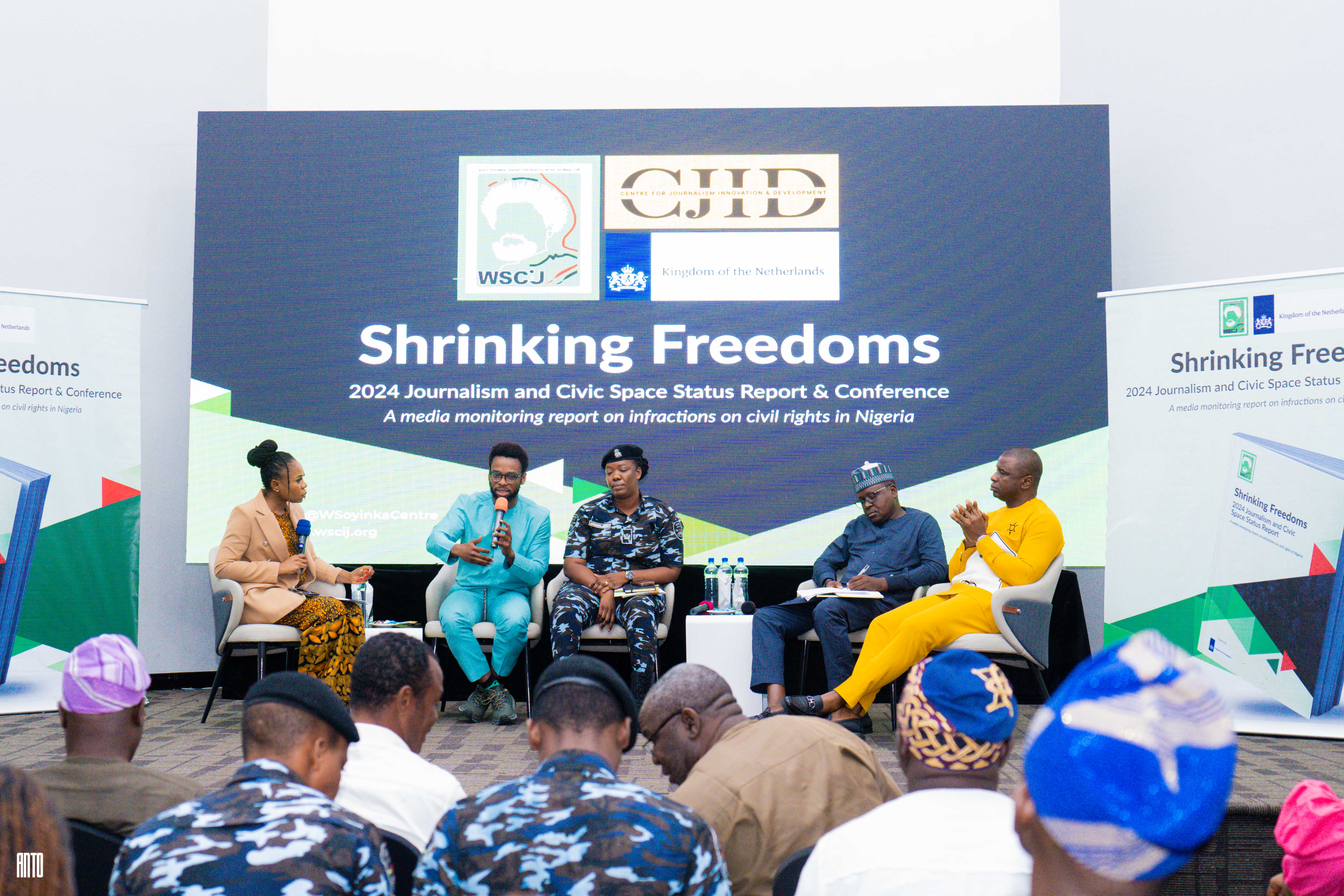 person holding black iphone 4