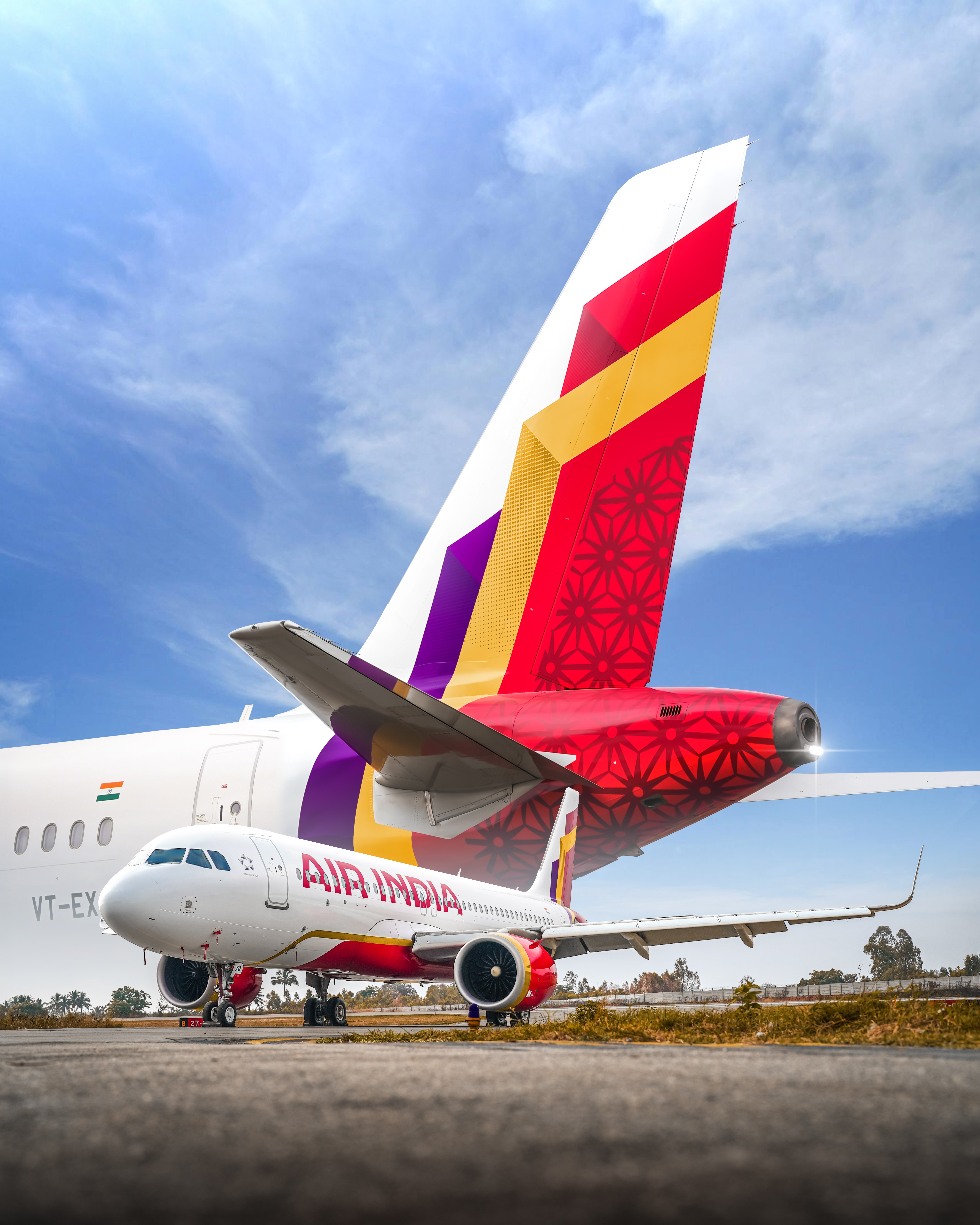 man wearing brown knit crew-neck sweater