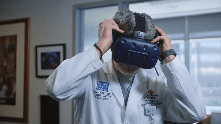 Baylor college of medicine doctor using medical vr training
