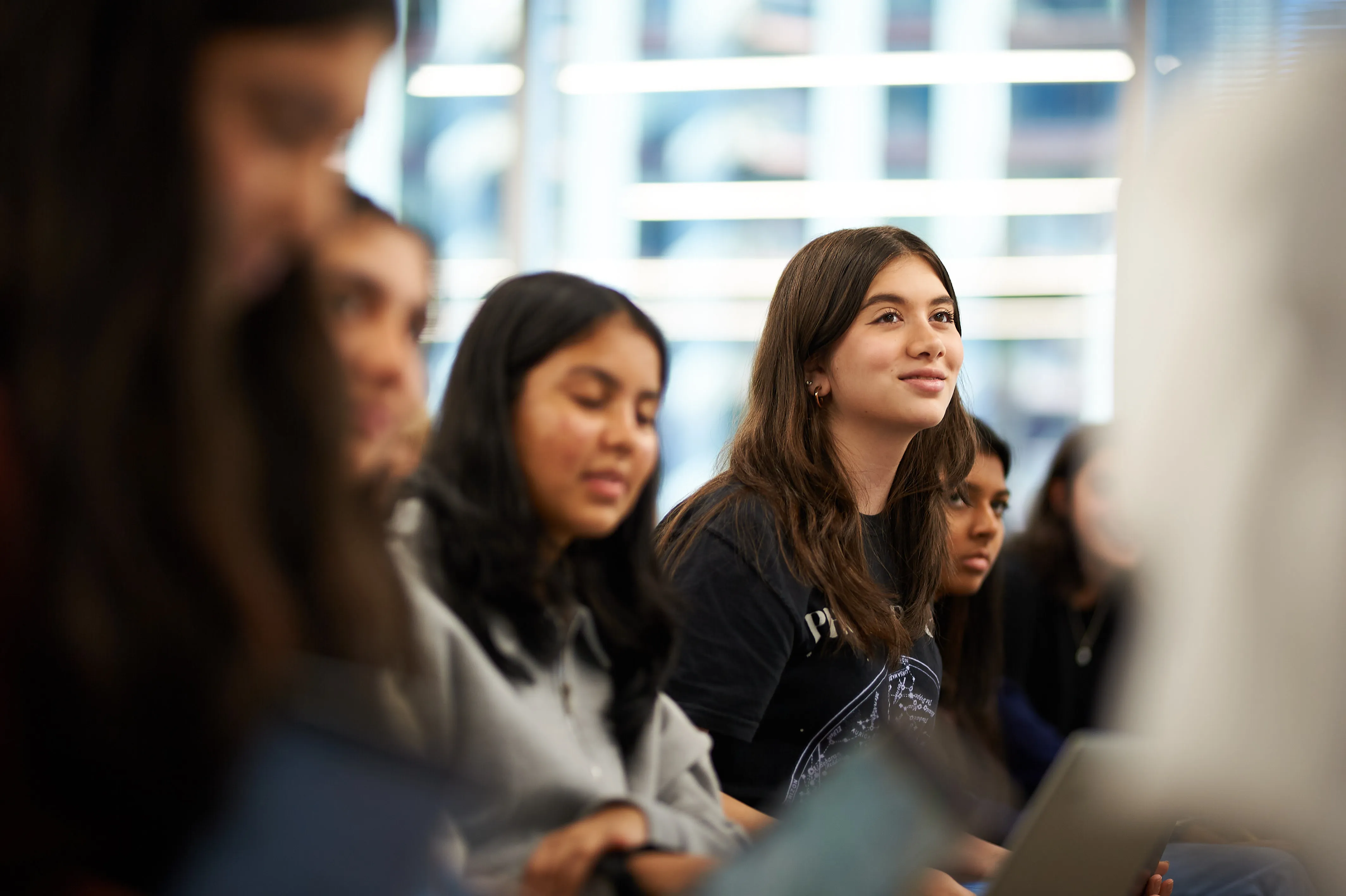 Life at TKS — students and mentors during the program (photo 11)