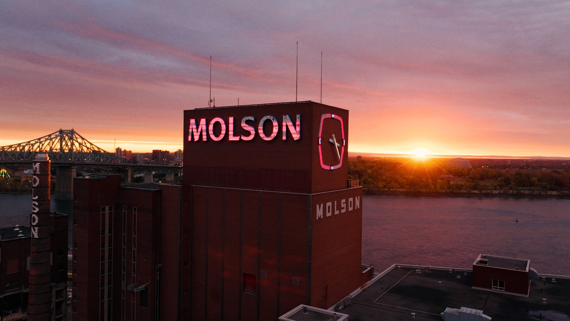 aerial view of the Molson building in Montreal at sunset