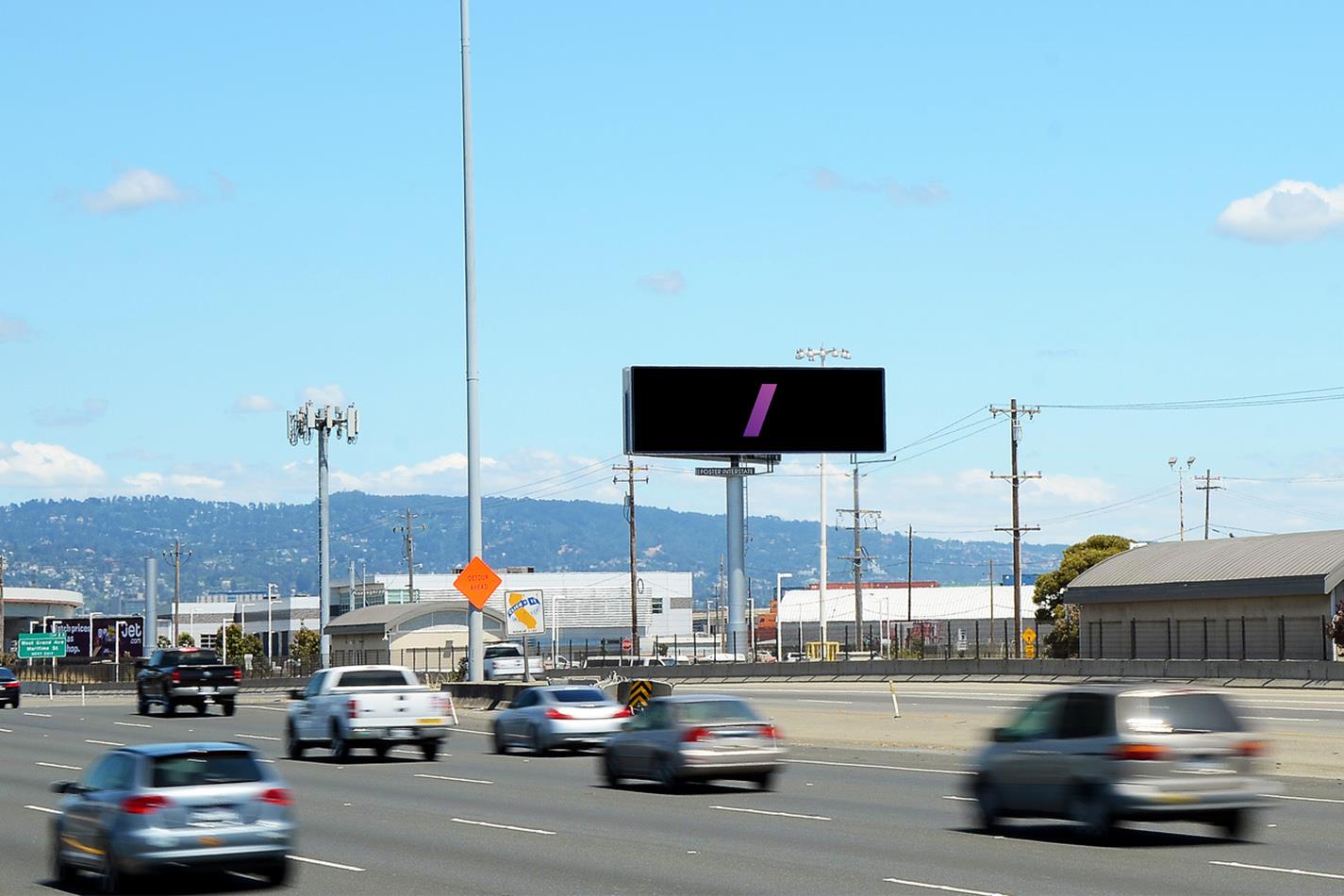 BK0BB1006 — digital billboard in Oakland