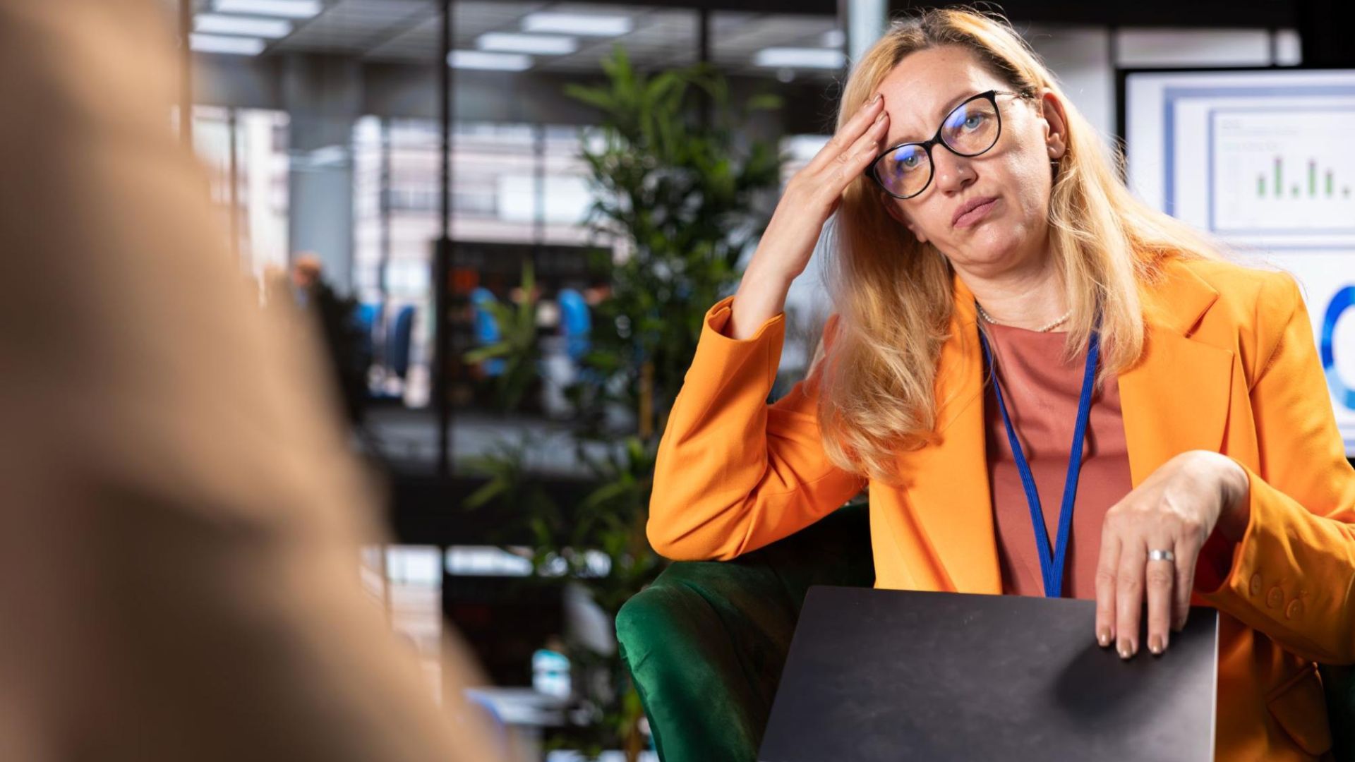 Por que clientes detratores continuam e promotores também podem sair