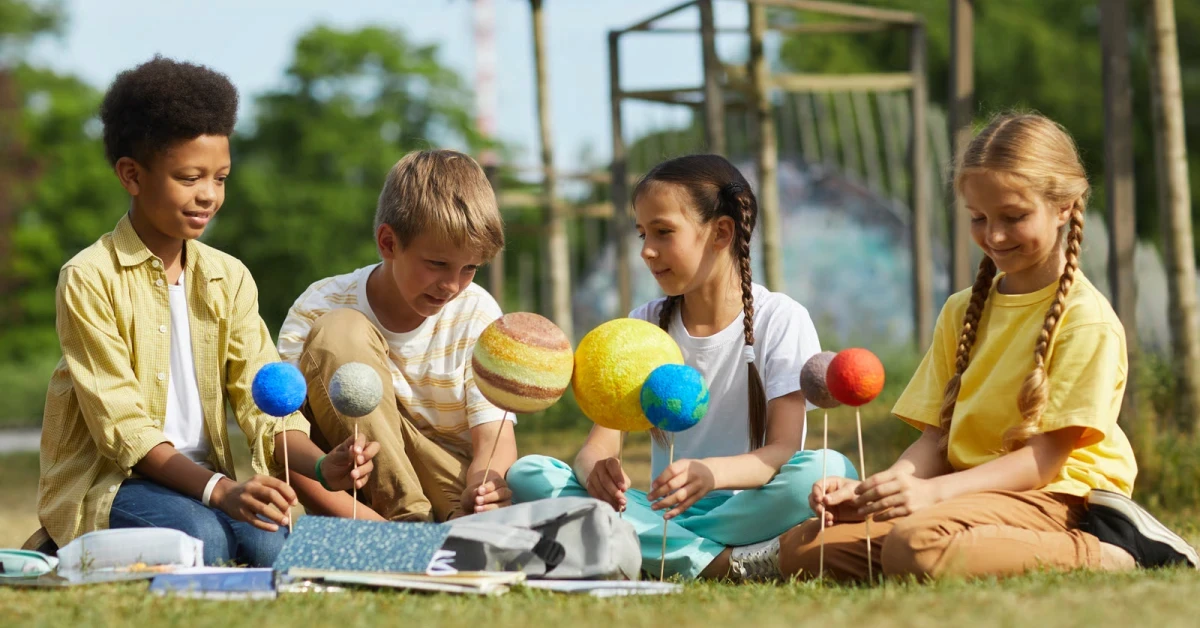 Kids Learning Outdoor 2