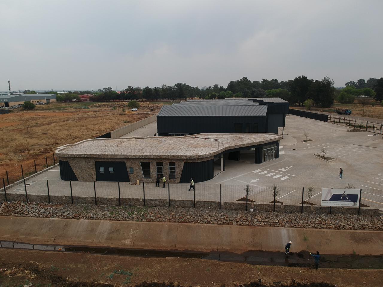 Here comes the alt text