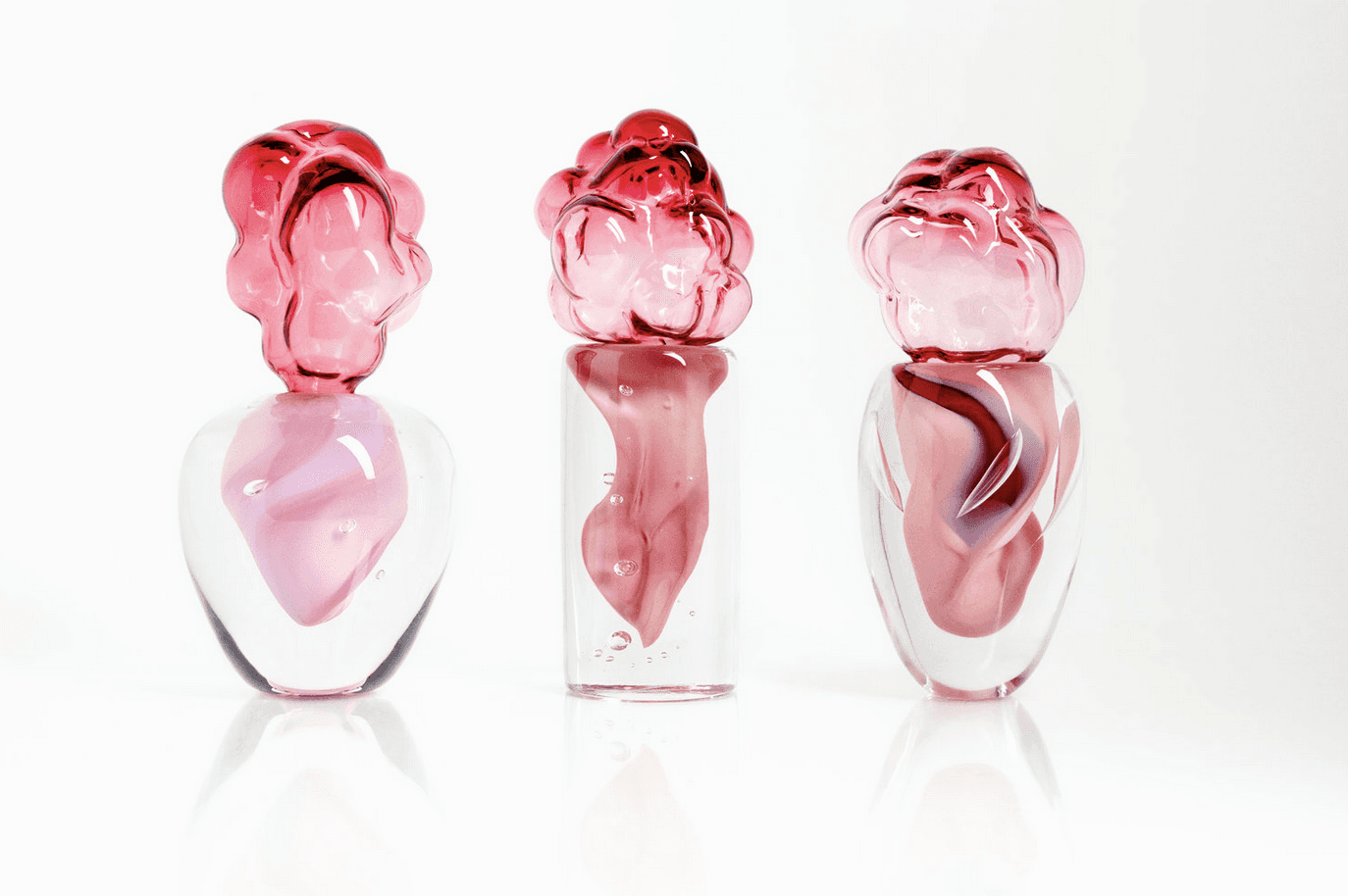 Endo — cast glass sculpture resembling teeth by Matilda Kästel