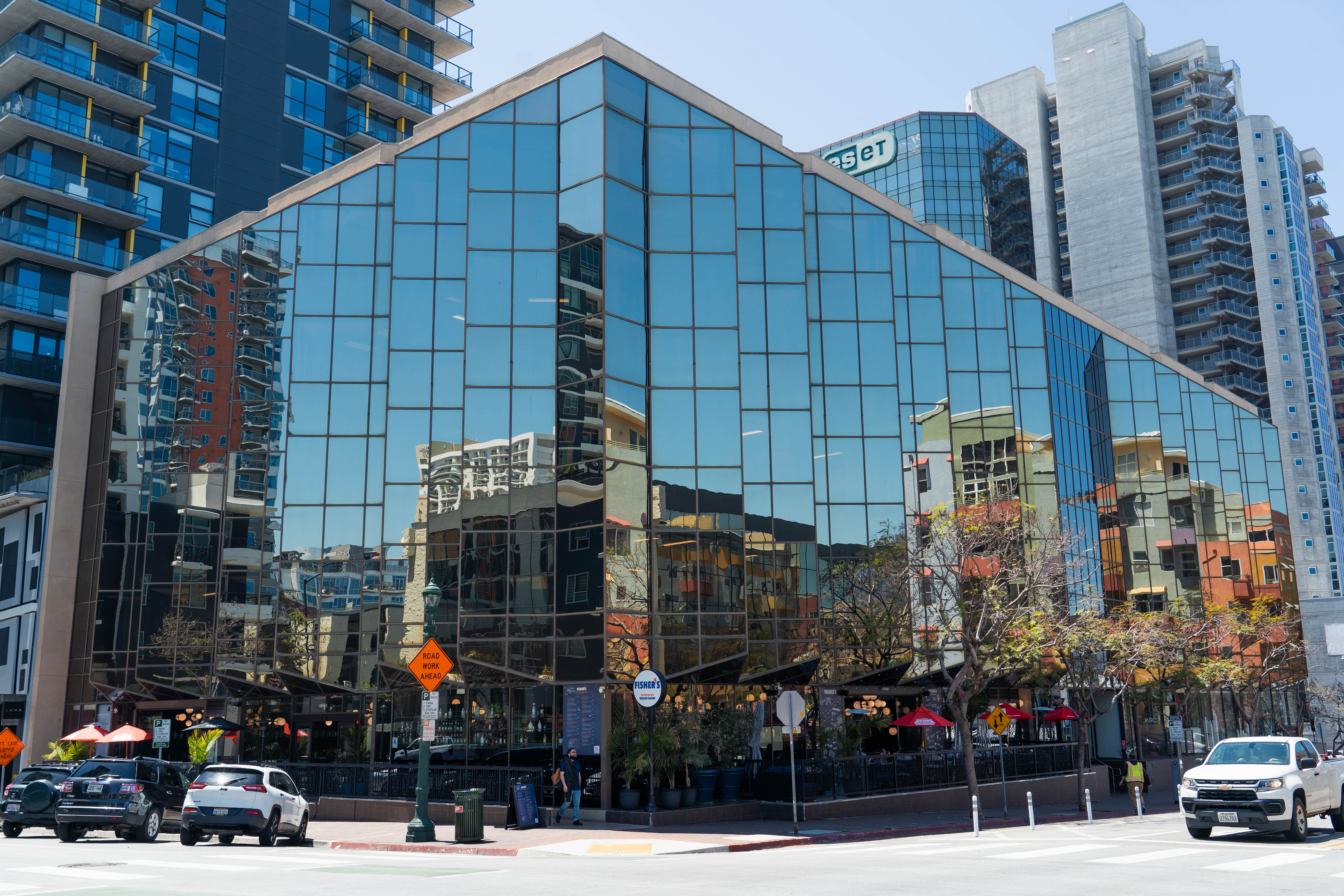 Service Photo Real Mehedi Free Framer Template Photography