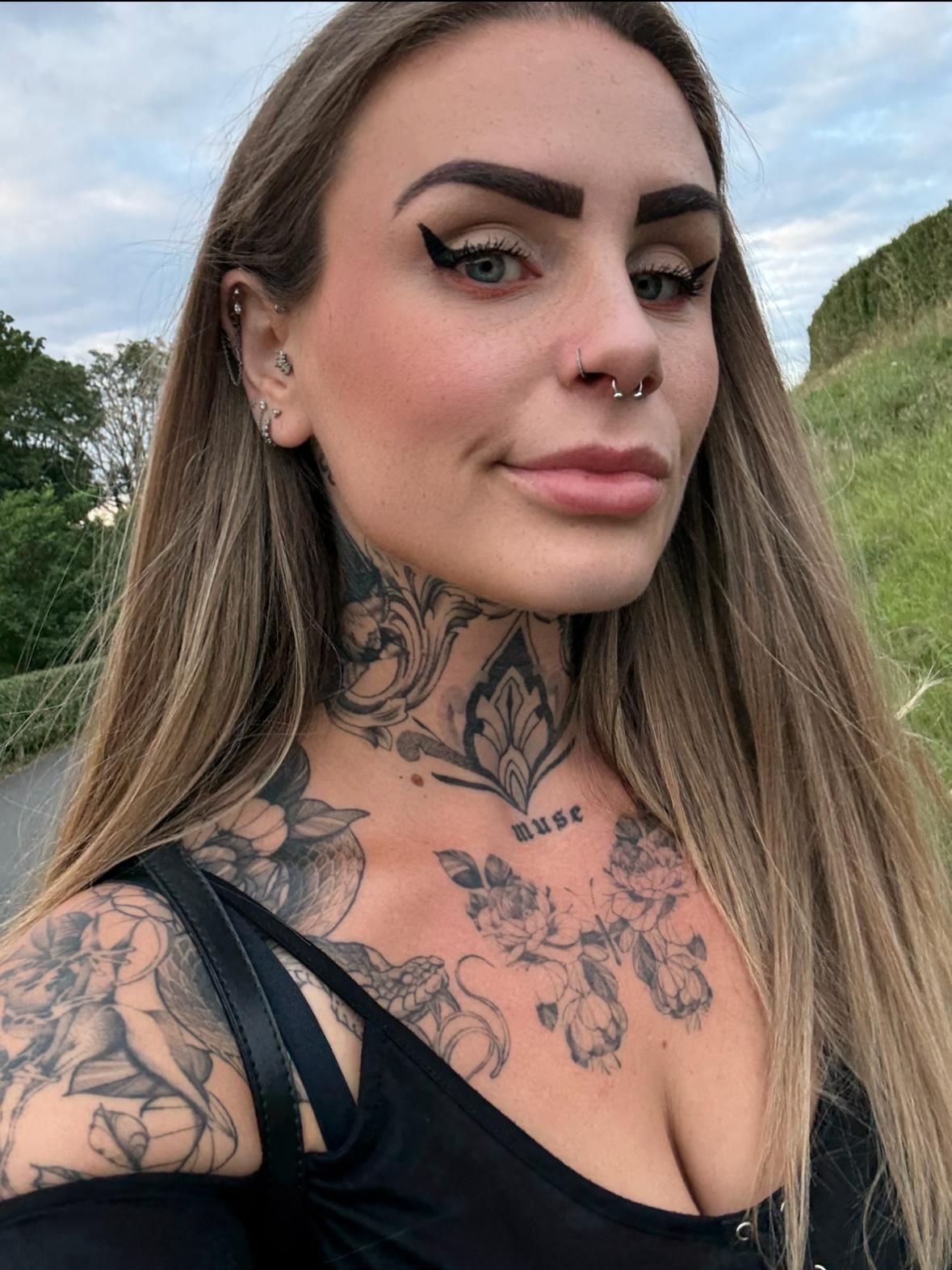 picture of a women with tattoos