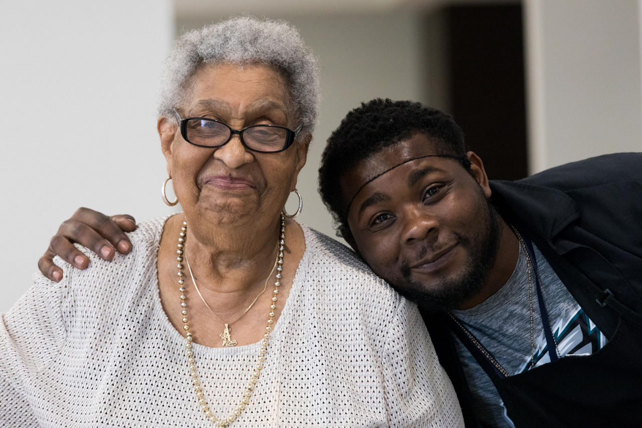 person looking for dementia care in seattle