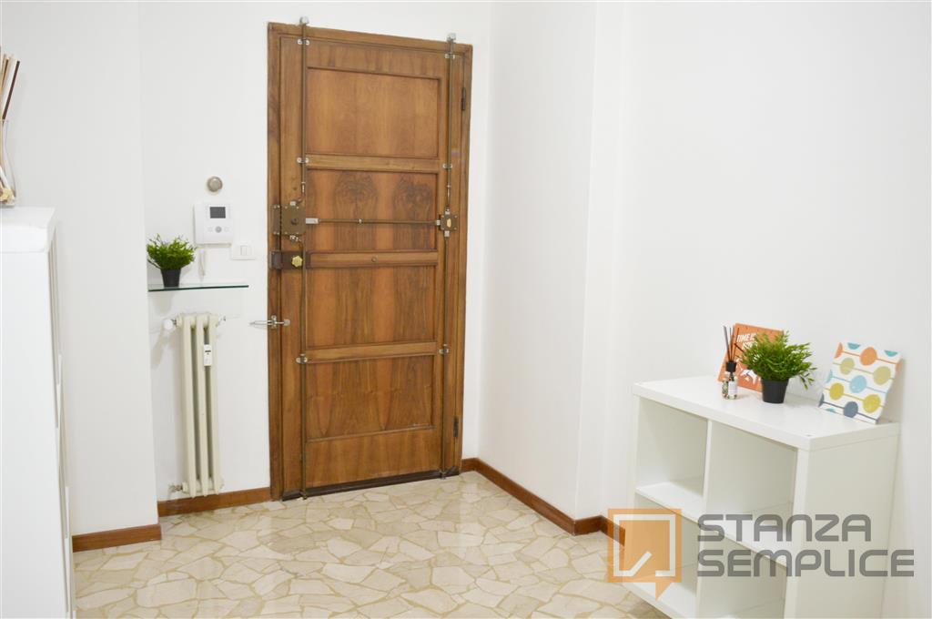 15 sqm room in Viale Muratori, Modena
