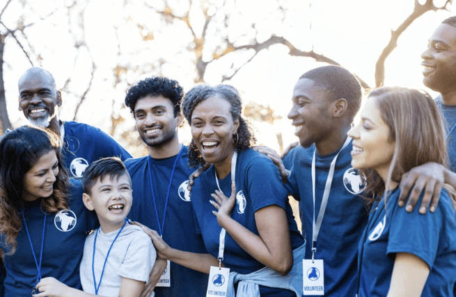 A image of volunteers