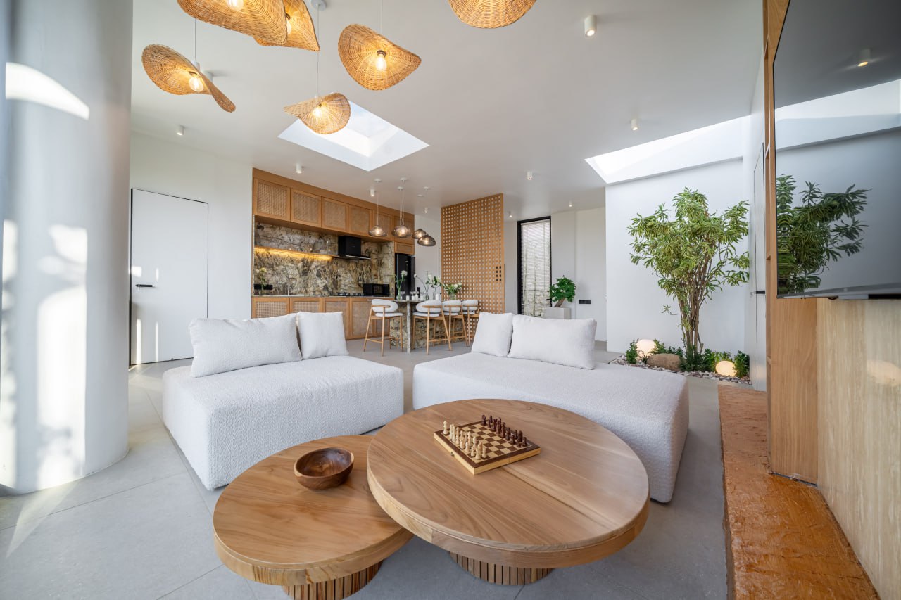 A completed 3-bedroom luxury villa in Ungasan, Bukit, located within a residential complex with 5-star hotel-style infrastructure