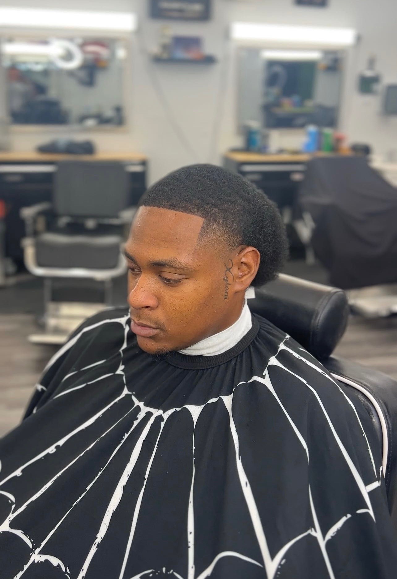 Berto_FadezofGlory_Barbershop4