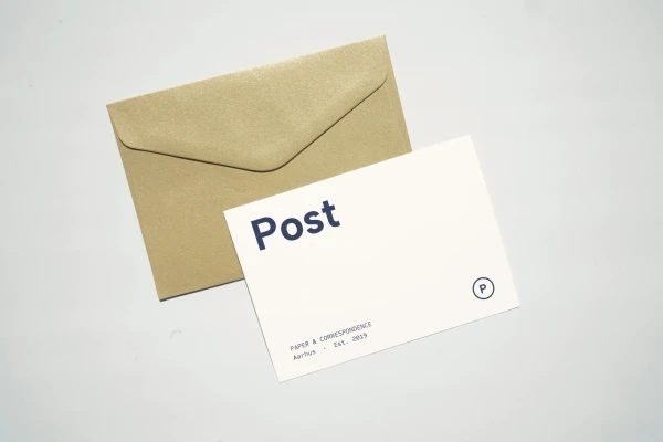 Envelope and correspondence card