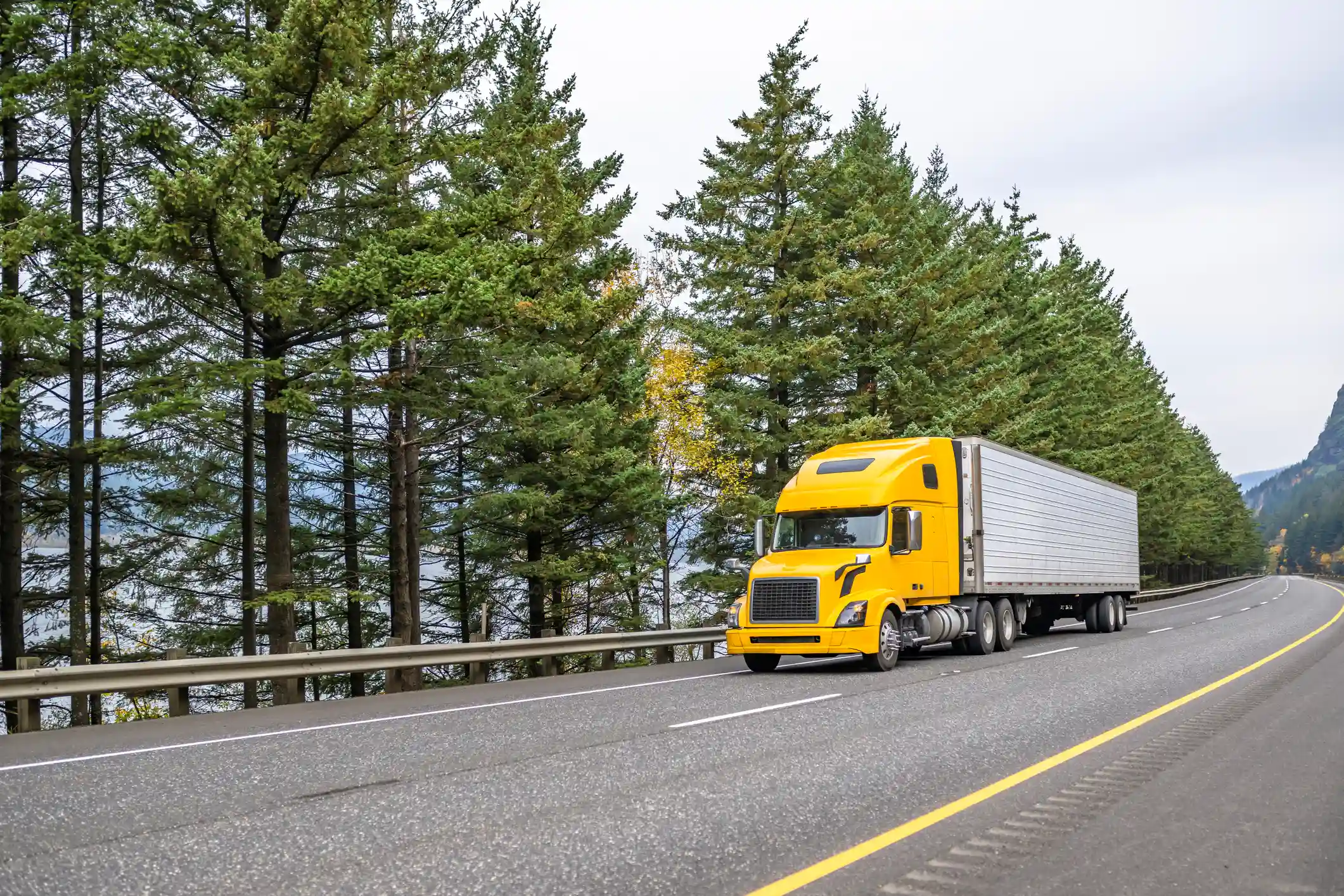 Tractor-Trailer Insurance: Liability & Risk