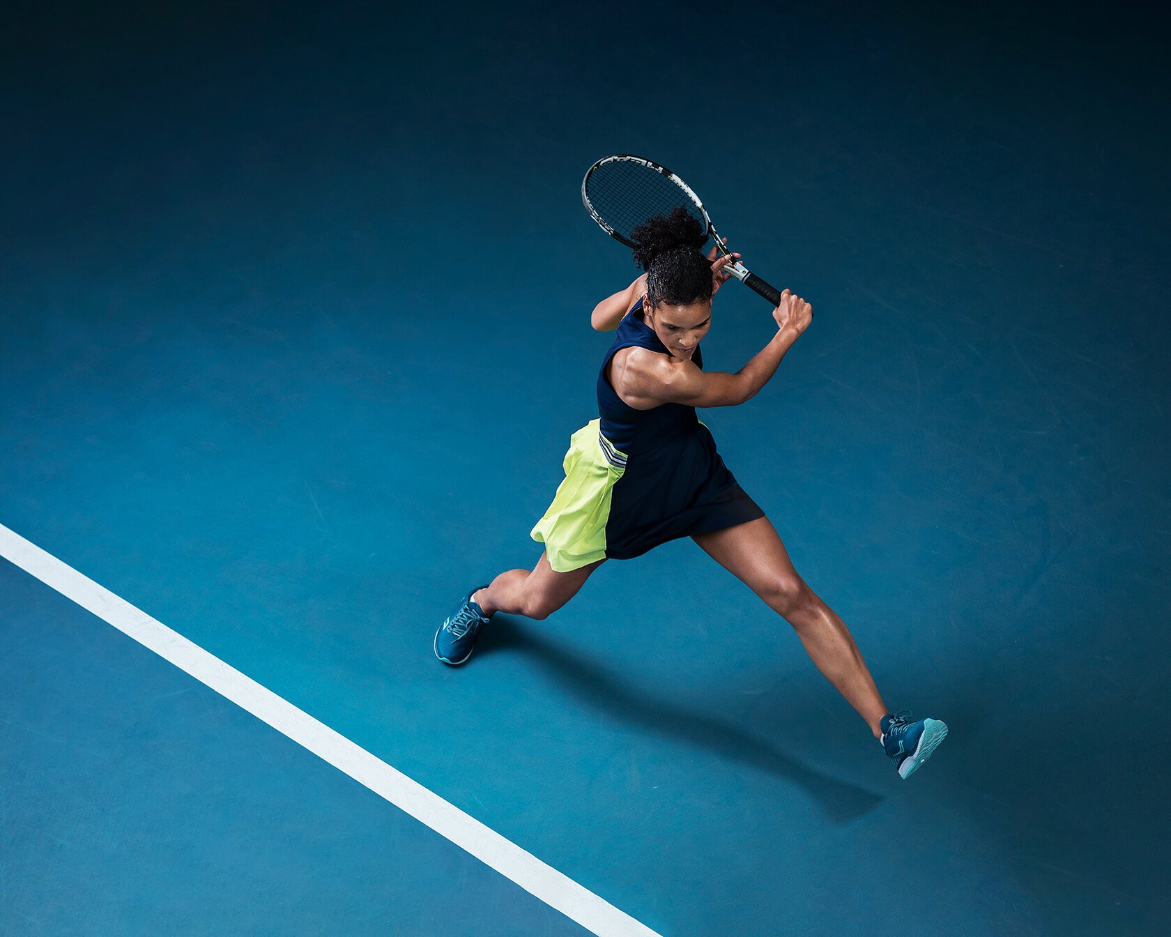Backhand on the smart tennis court
