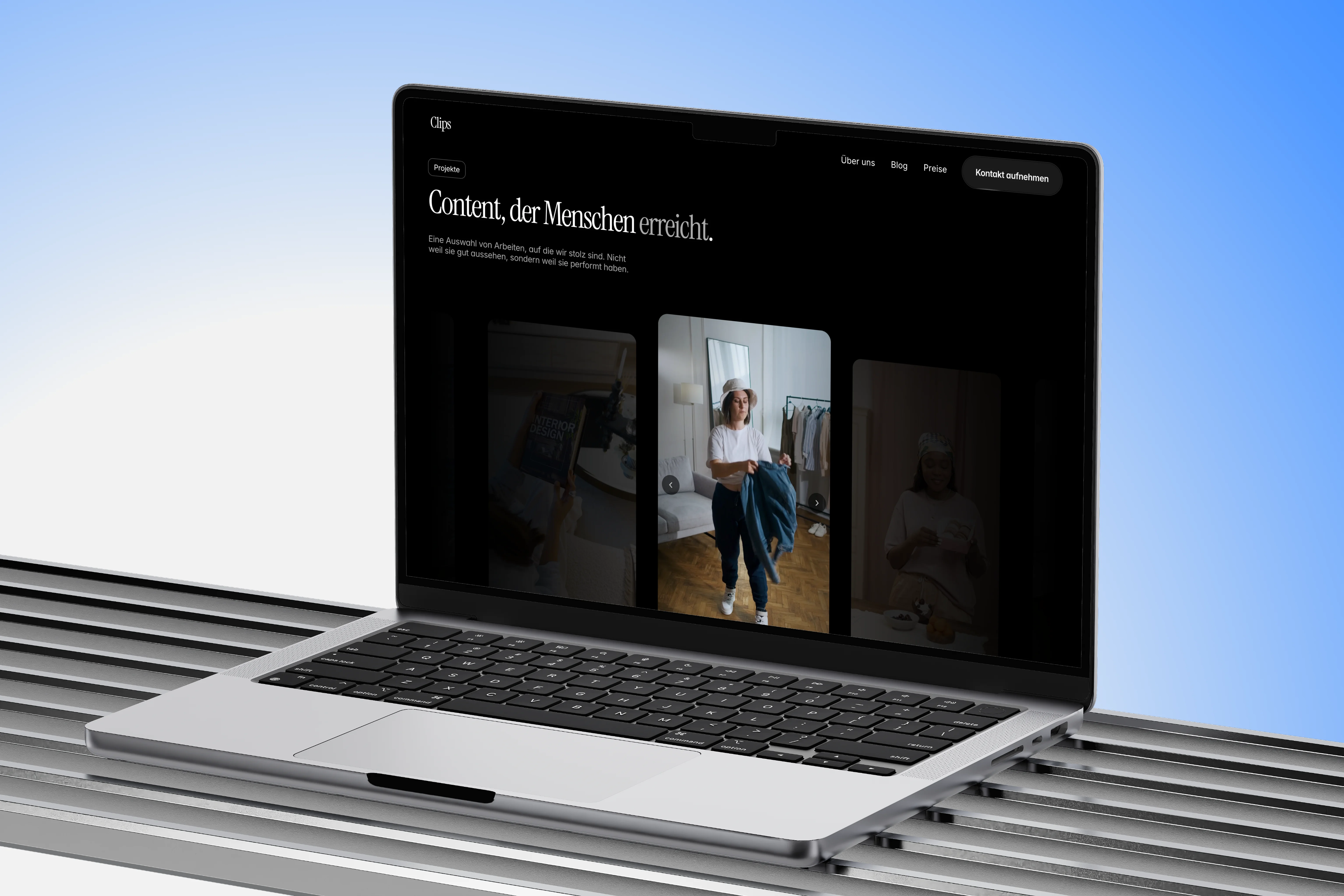 Clips Mockup Laptop