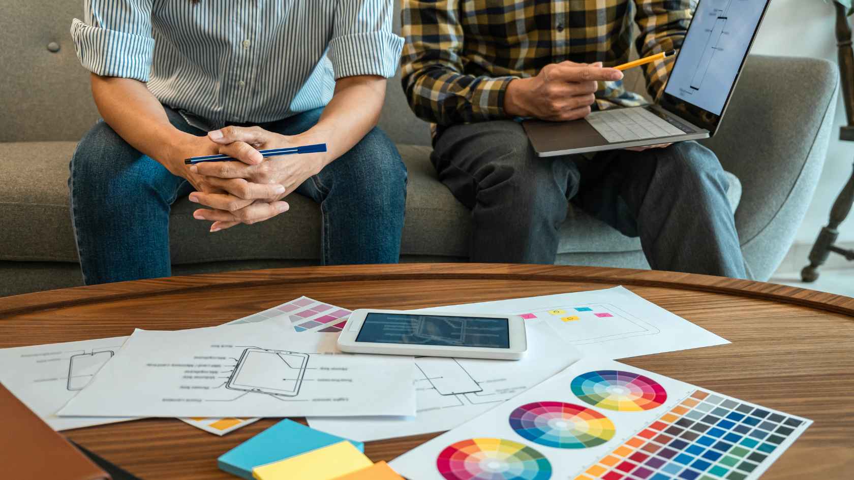 Roles & Responsibilities of a Graphic Designer