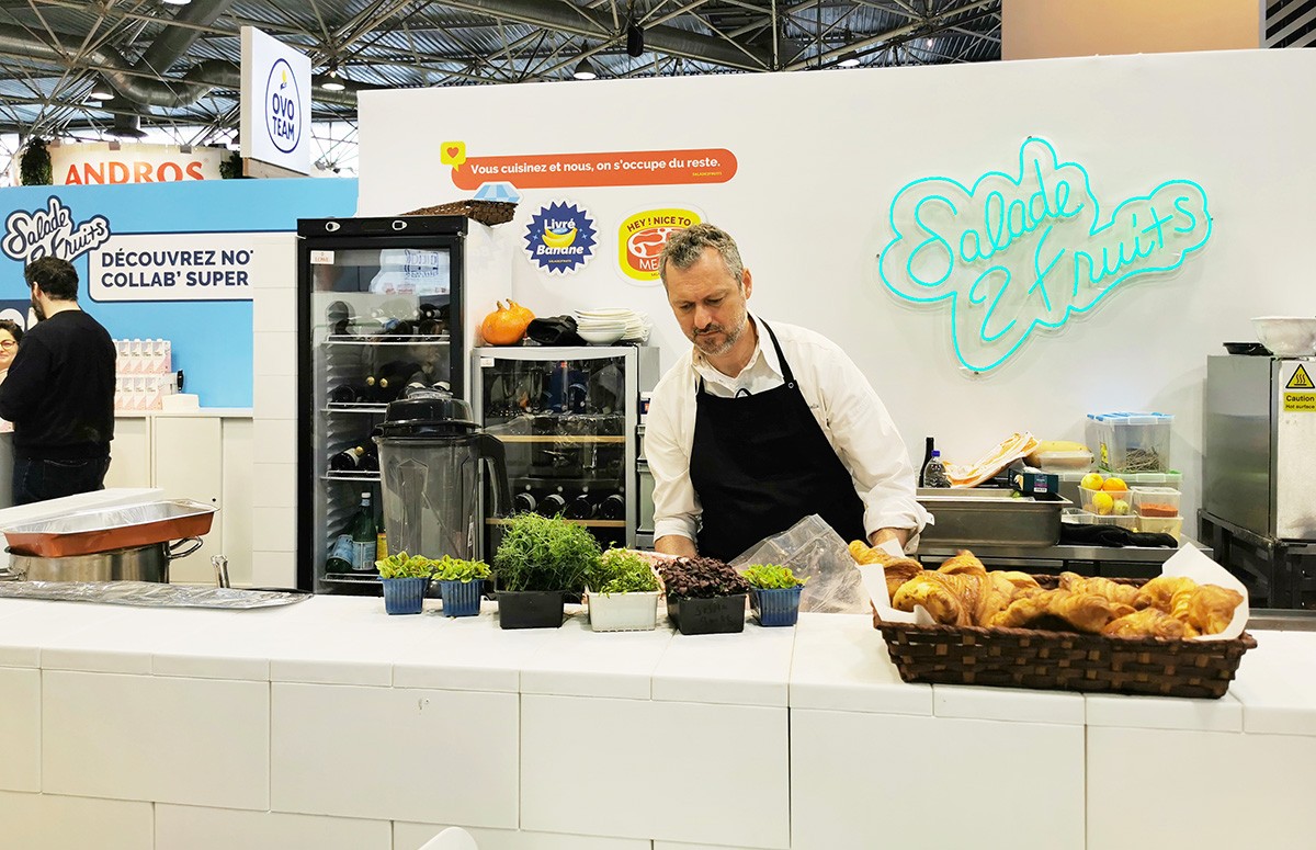 Chef étoilé sur stand Salade 2 fruits