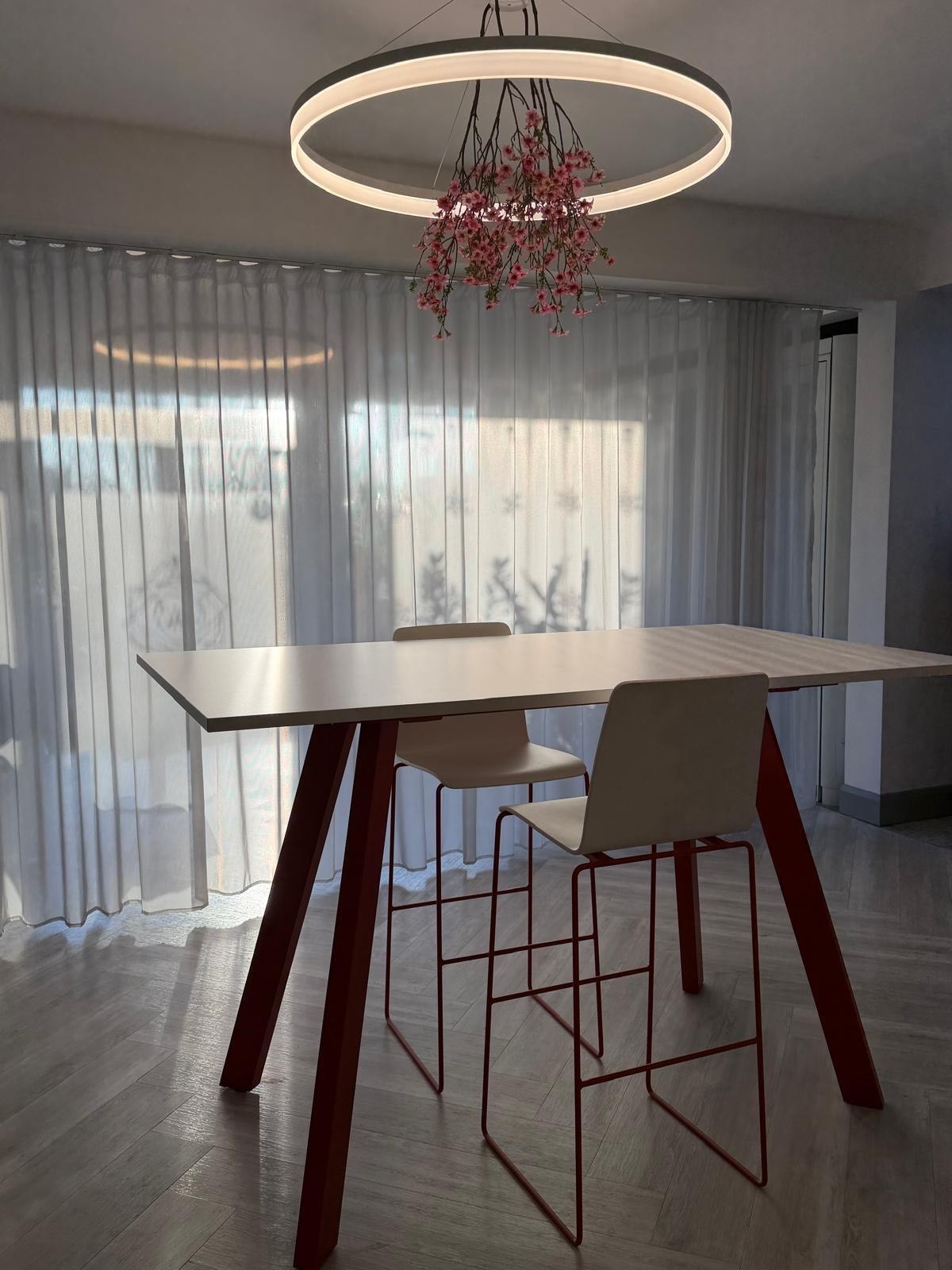 Showroom meeting room