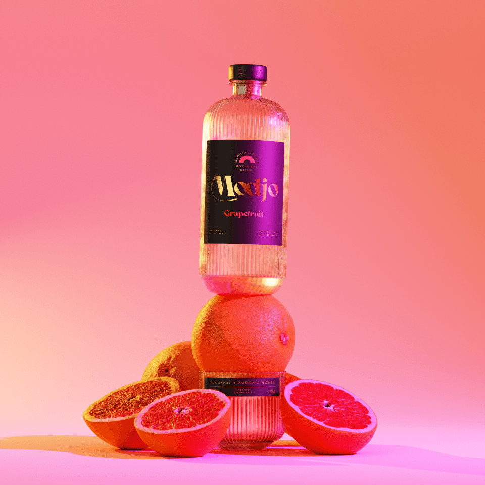 Modjio Gin Inszenierung – Verpackungen im Reflexions-Setting