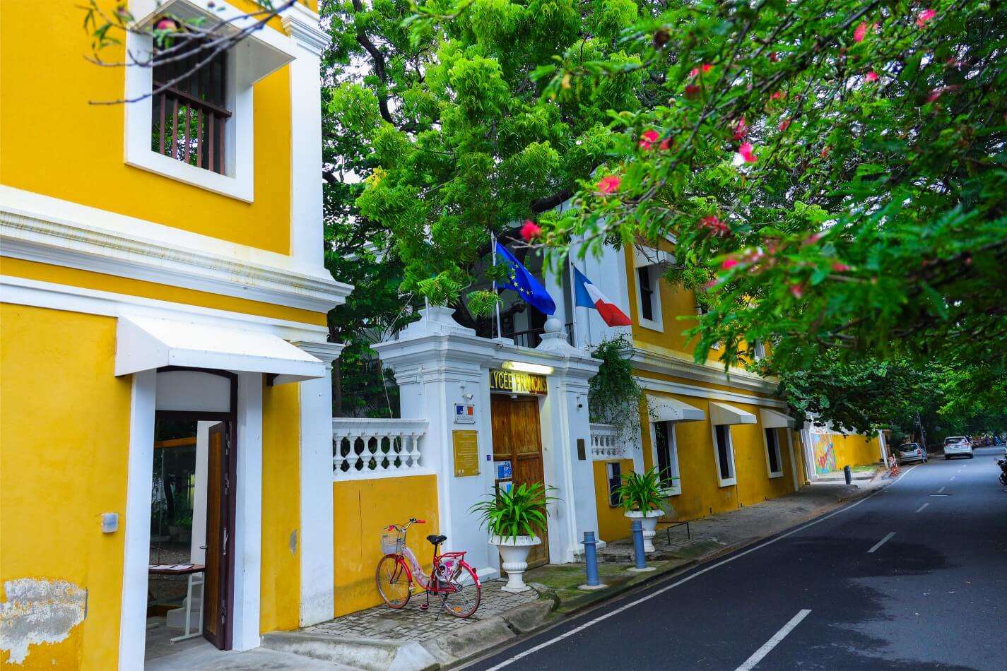 Yellow buildings in White Town, Pondicherry.