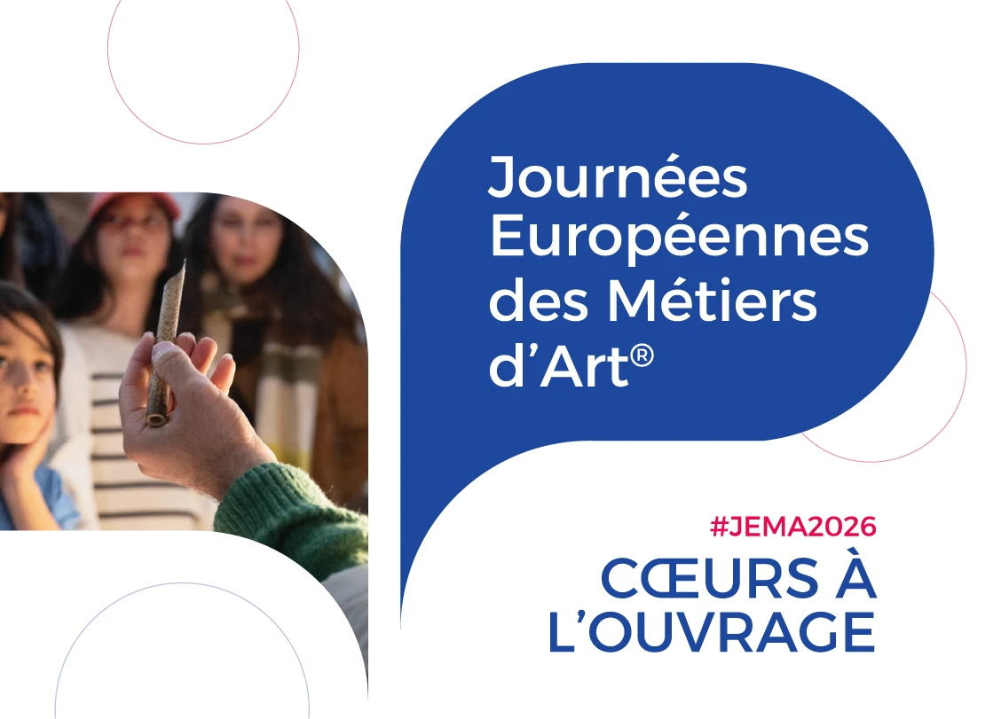 Affiche JEMA sur un abris-bus