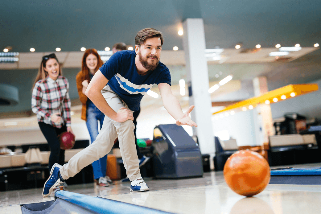 Concetrated triathlete grayscale