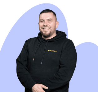 Photo de Jonathan Rault, installateur de panneaux solaires à Montigny et Directeur de cette agence