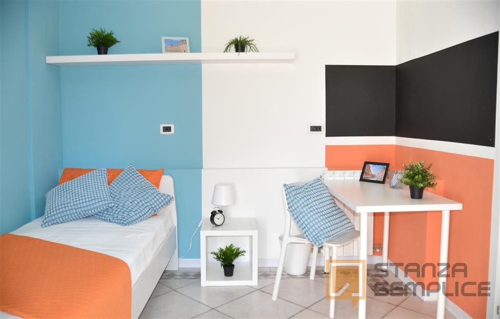 10.1 sqm room in Via Brescia, Modena