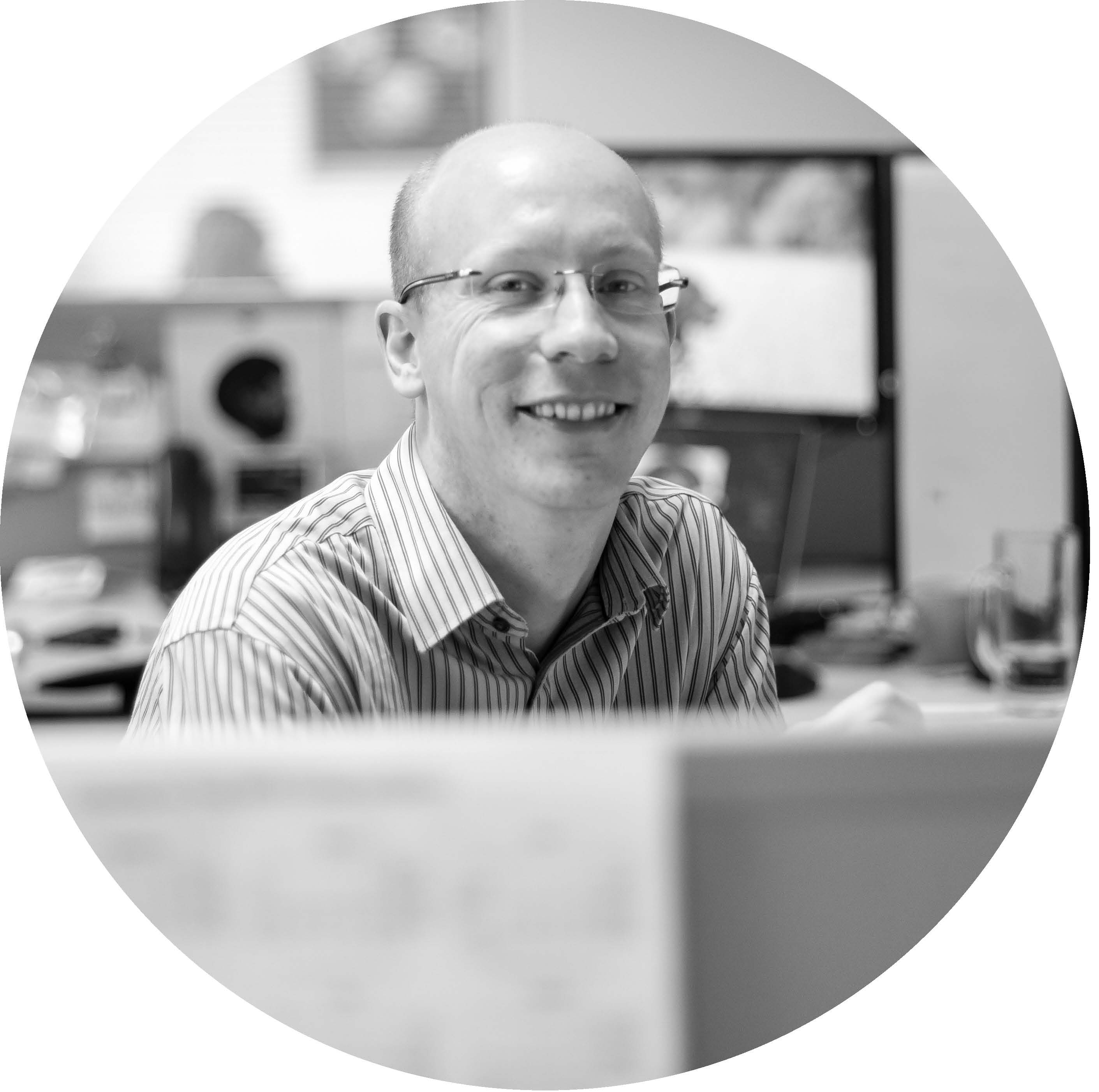 Gareth Walker Formara Consulting International. FDA, MHRA, CDER, CDRH, ISO, IEC 62366