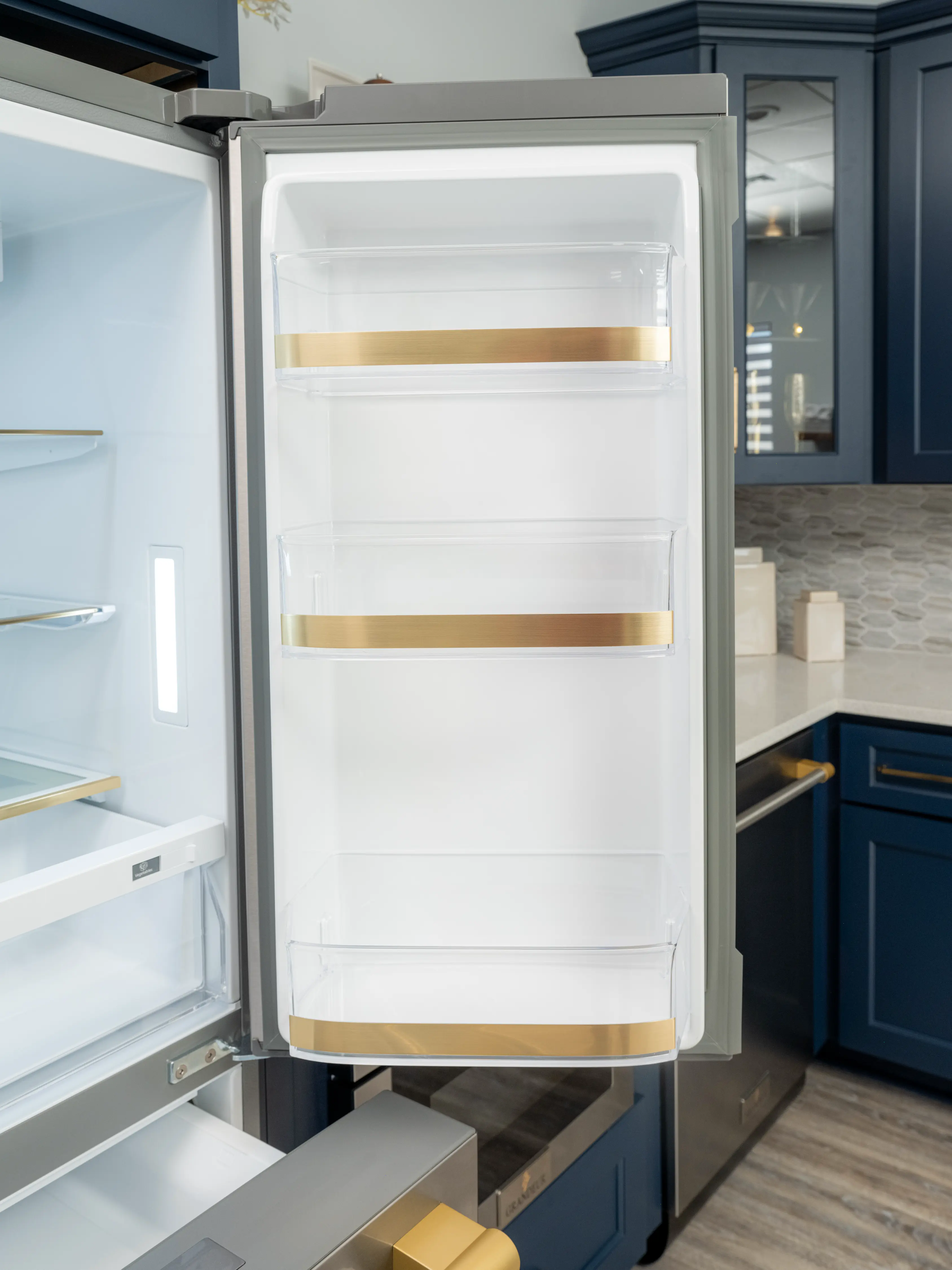  REFRIGERATOR UFDMH224AS FRENCH DOOR